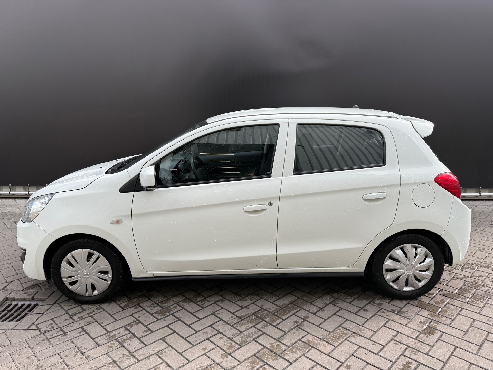 mitsubishi-space-star-image8.jpg