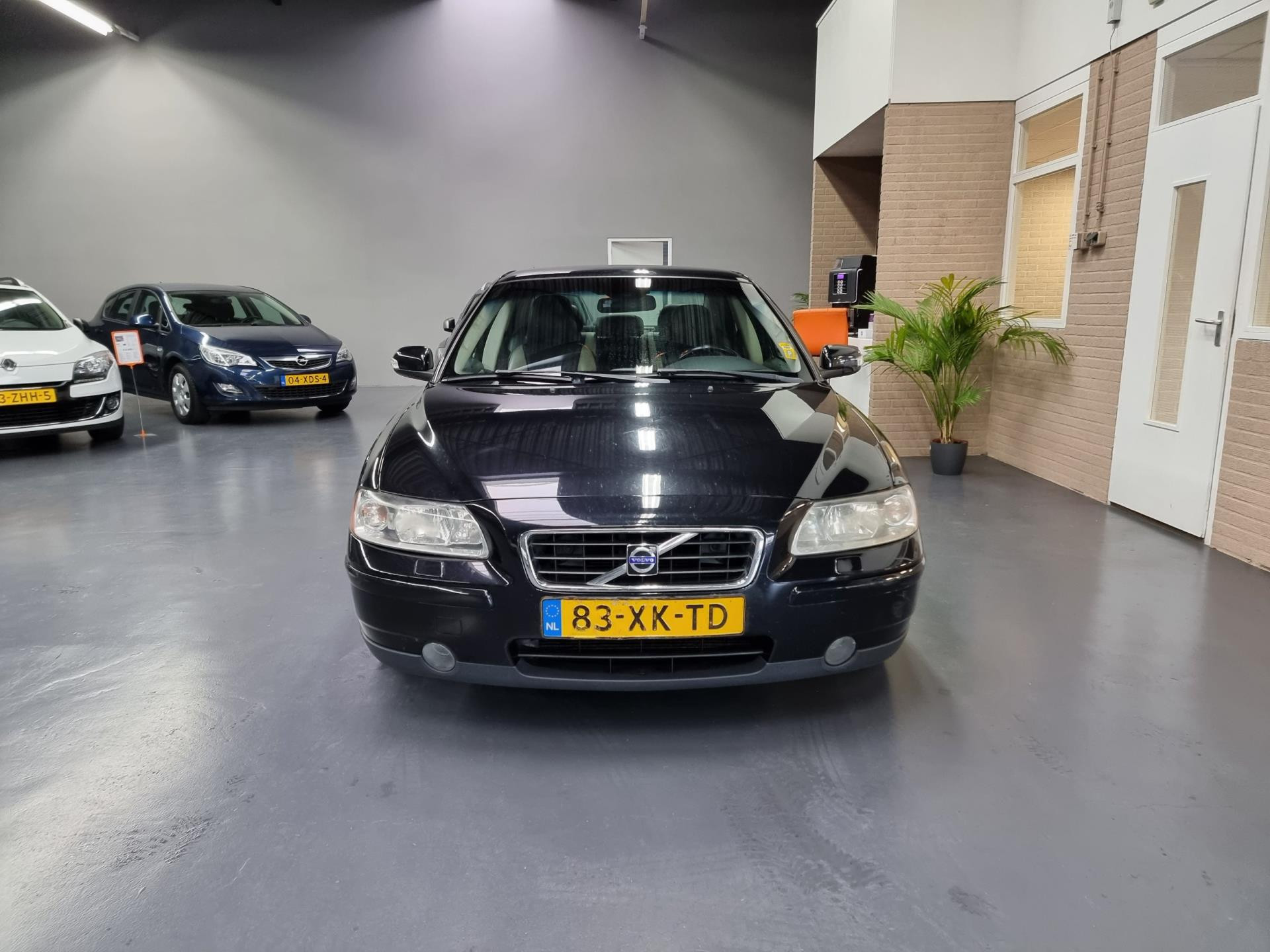 volvo-s60-image2.jpg