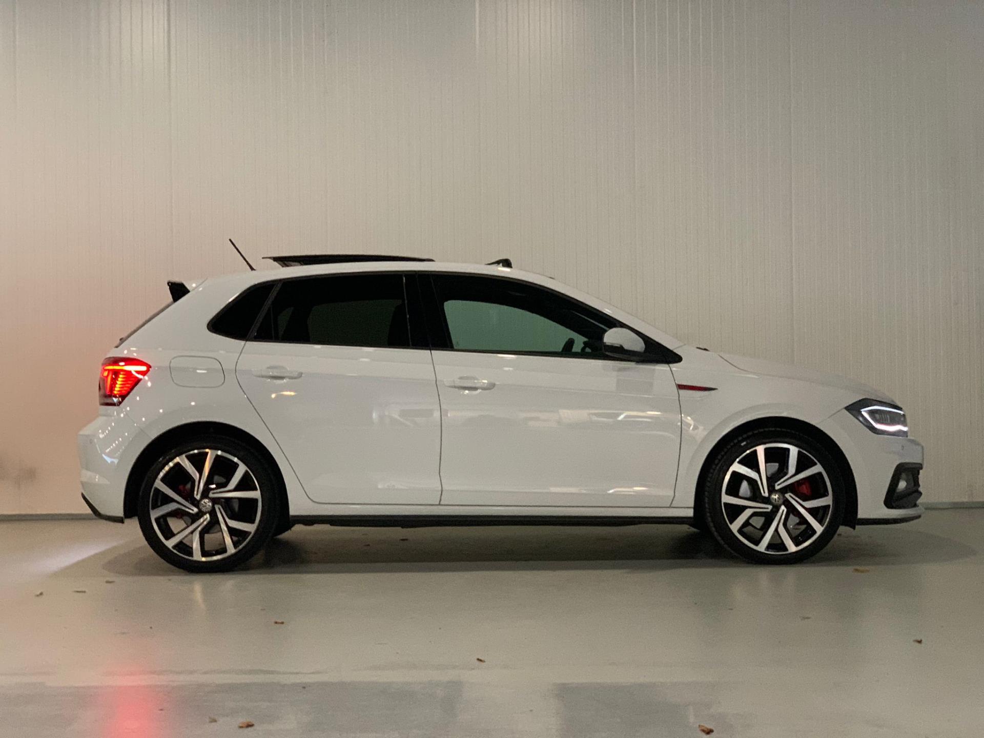 volkswagen-polo-image6.jpg