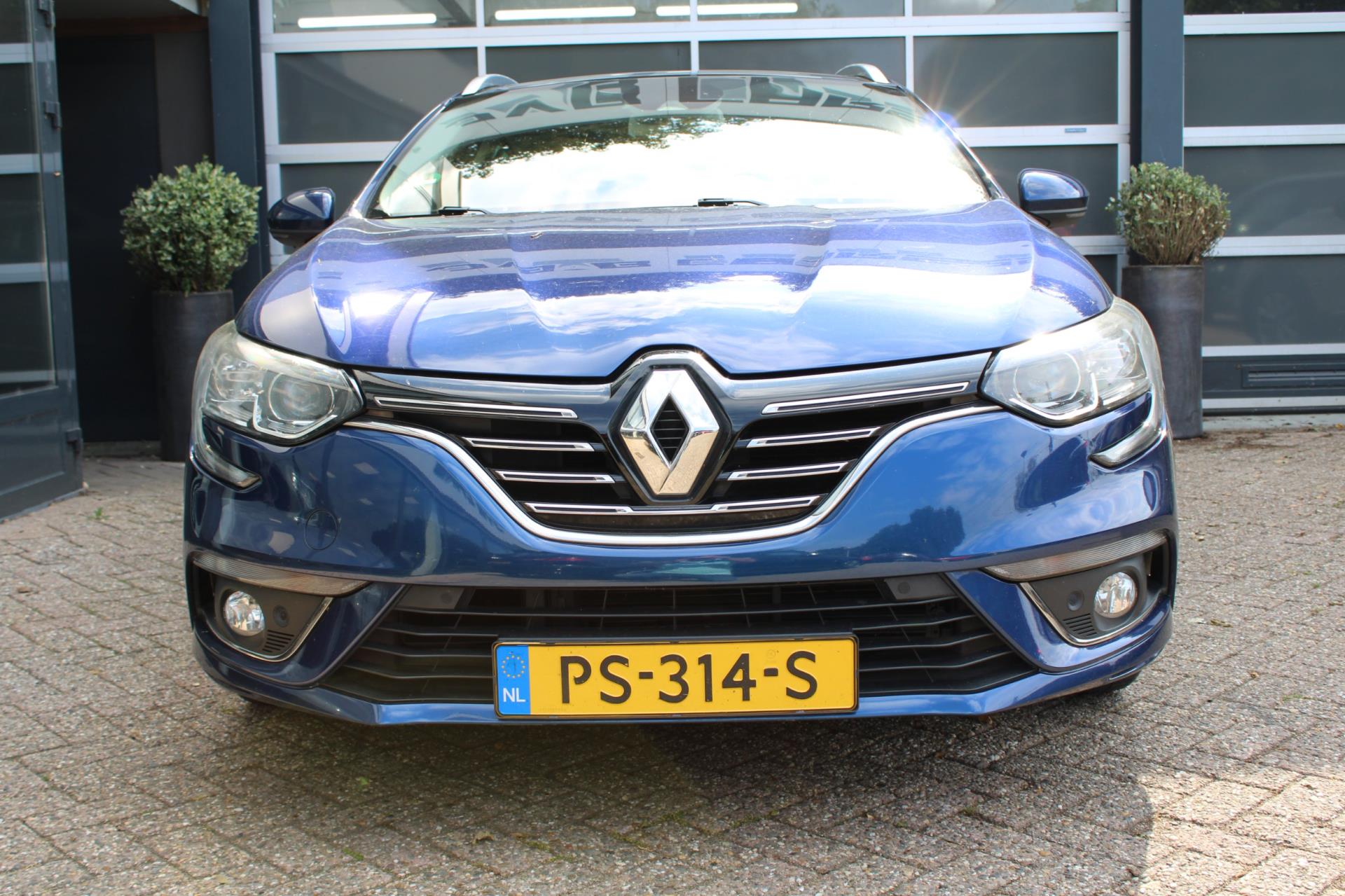 renault-megane-estate-image3.jpg