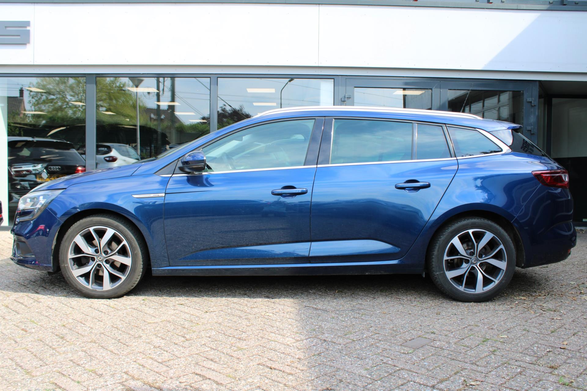 renault-megane-estate-image4.jpg