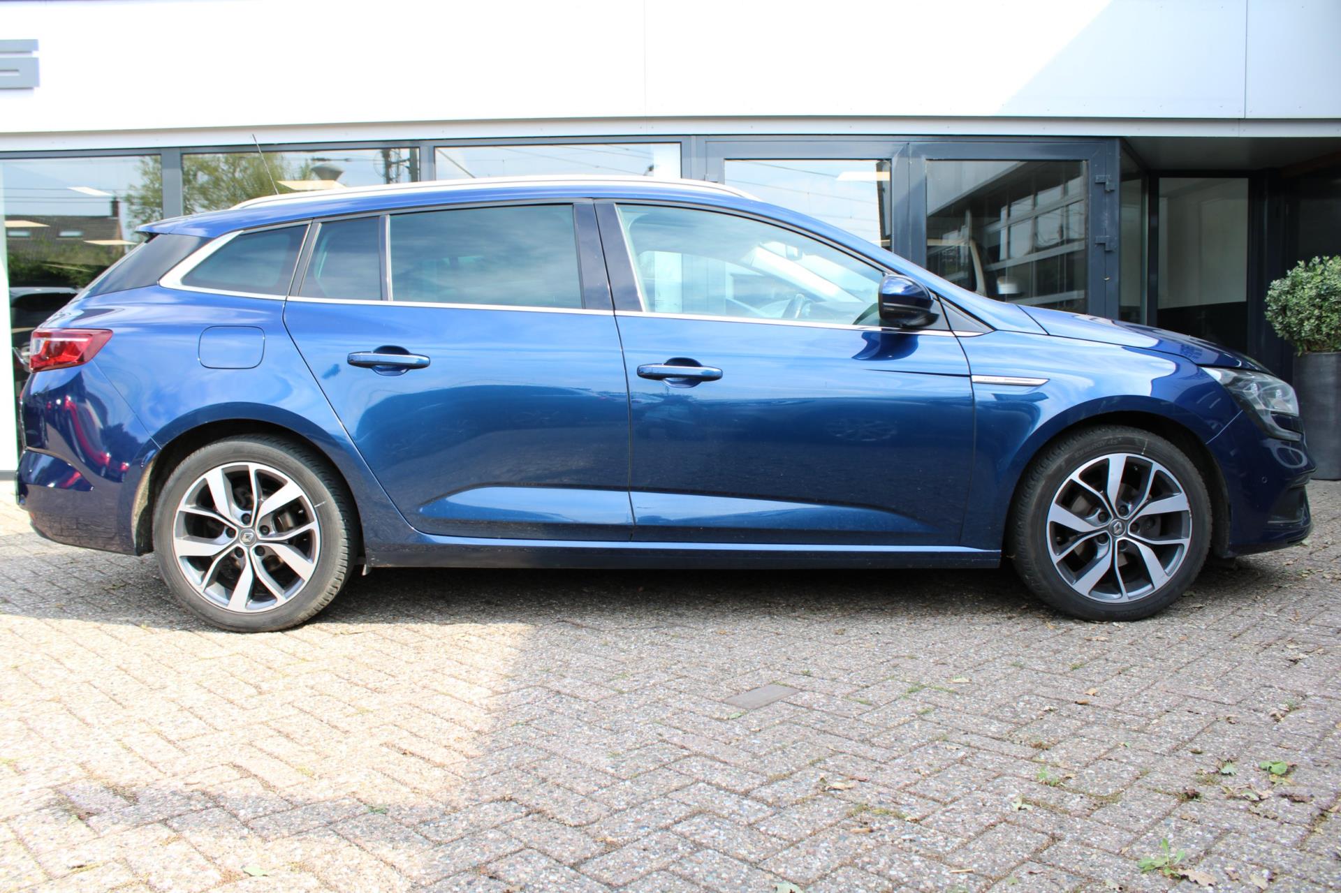 renault-megane-estate-image5.jpg