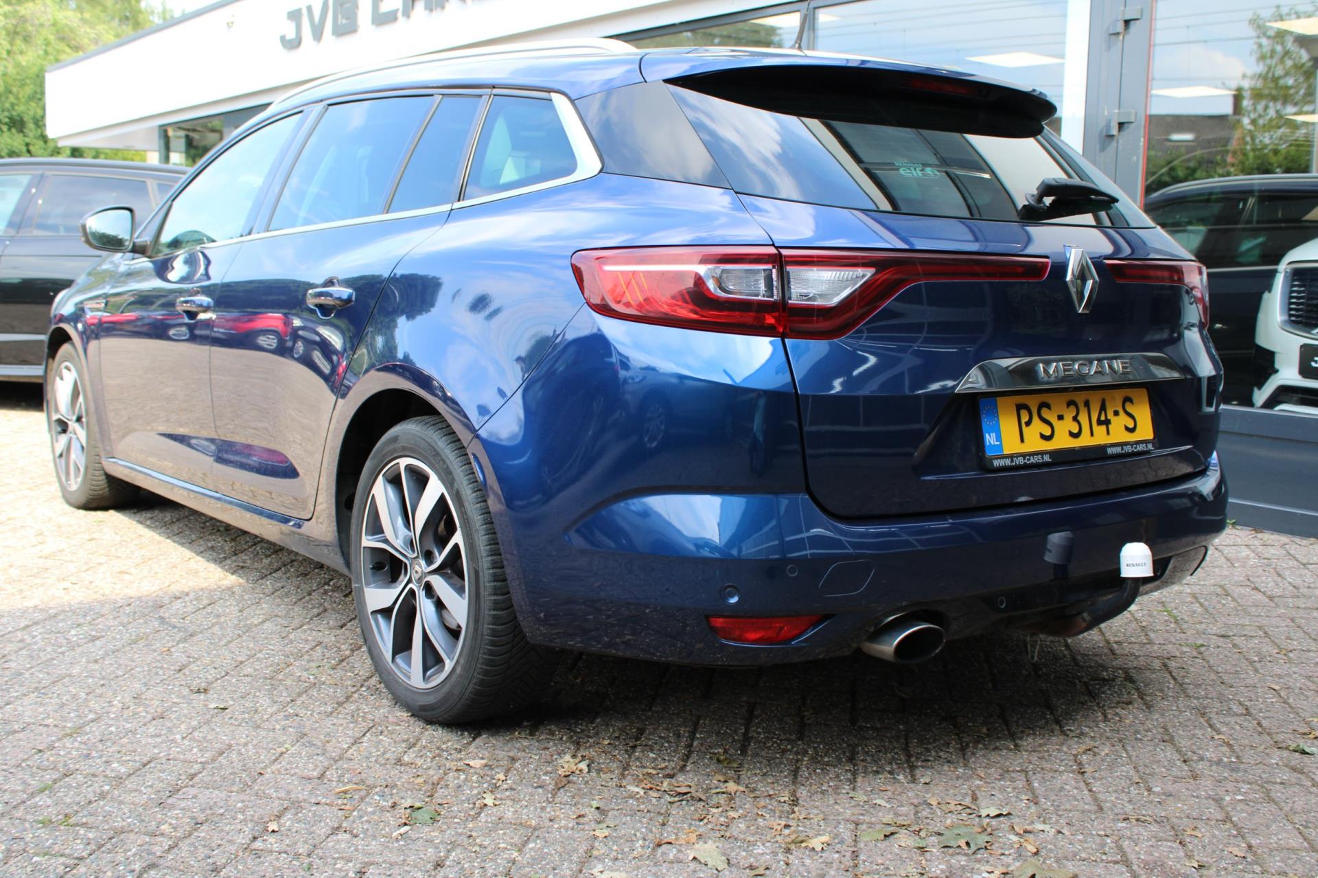 renault-megane-estate-image6.jpg