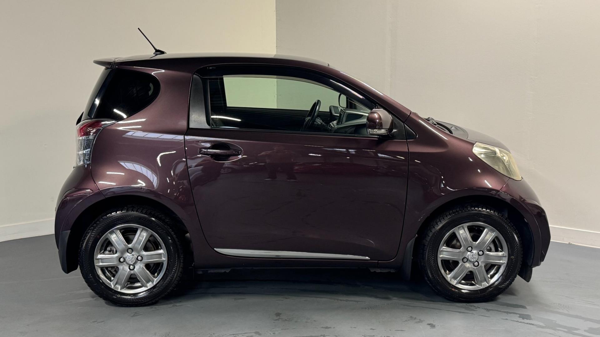 toyota-iq-image5.jpg