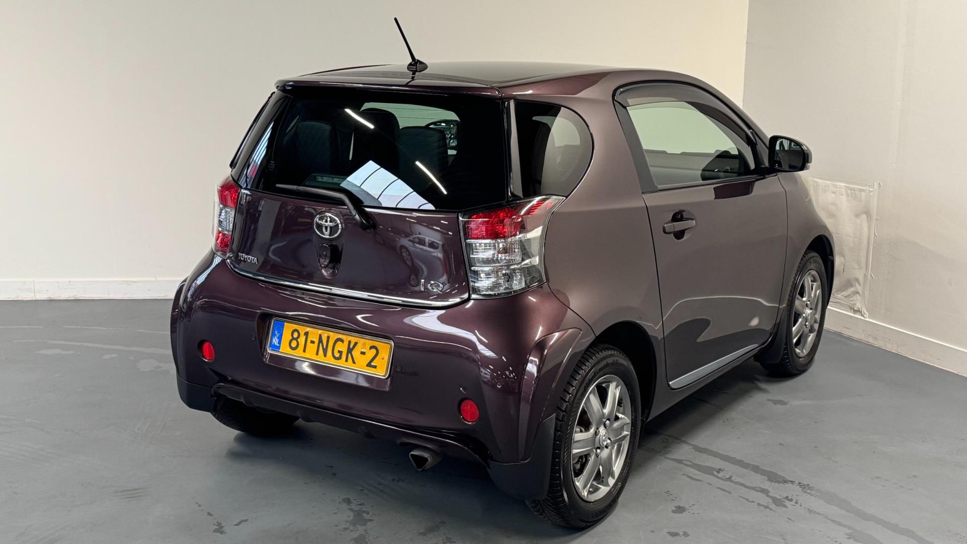 toyota-iq-image7.jpg