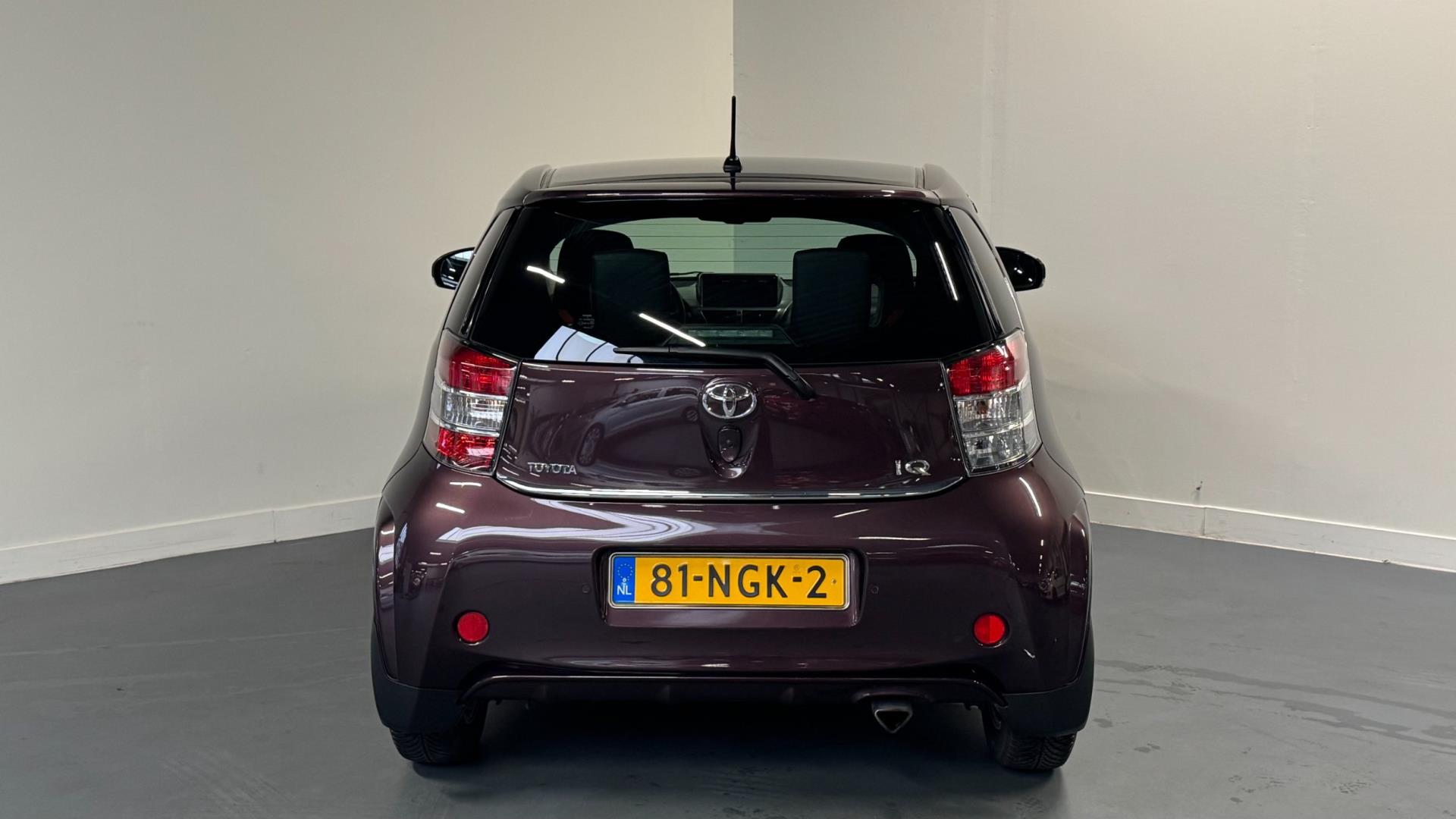 toyota-iq-image8.jpg