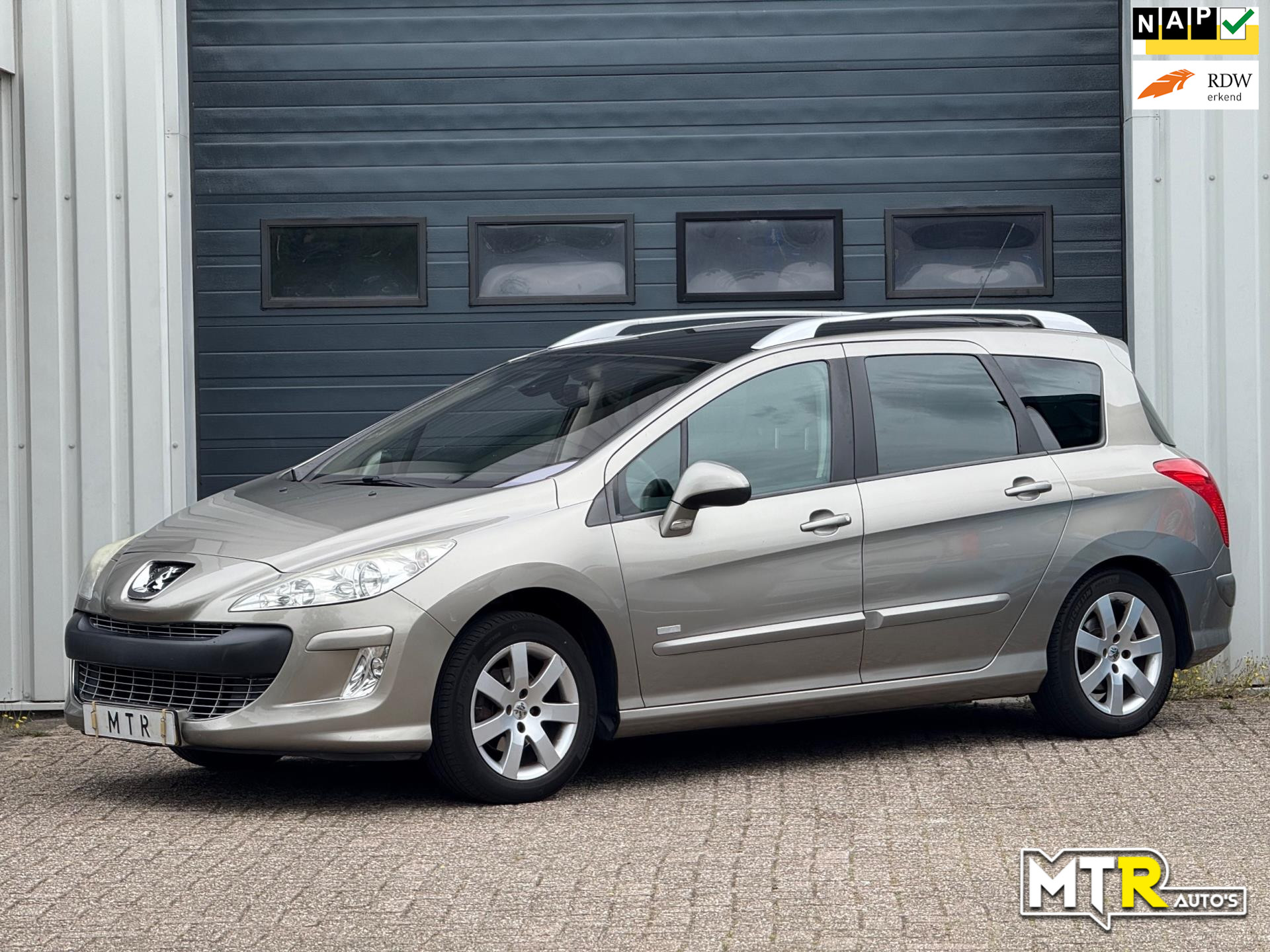 639389566/peugeot-308-image1.jpg