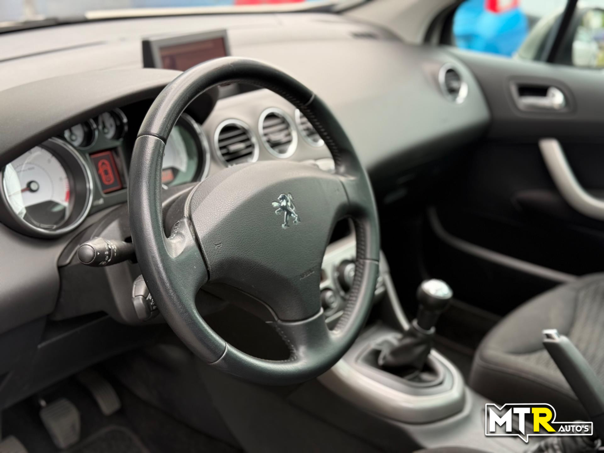 peugeot-308-image6.jpg