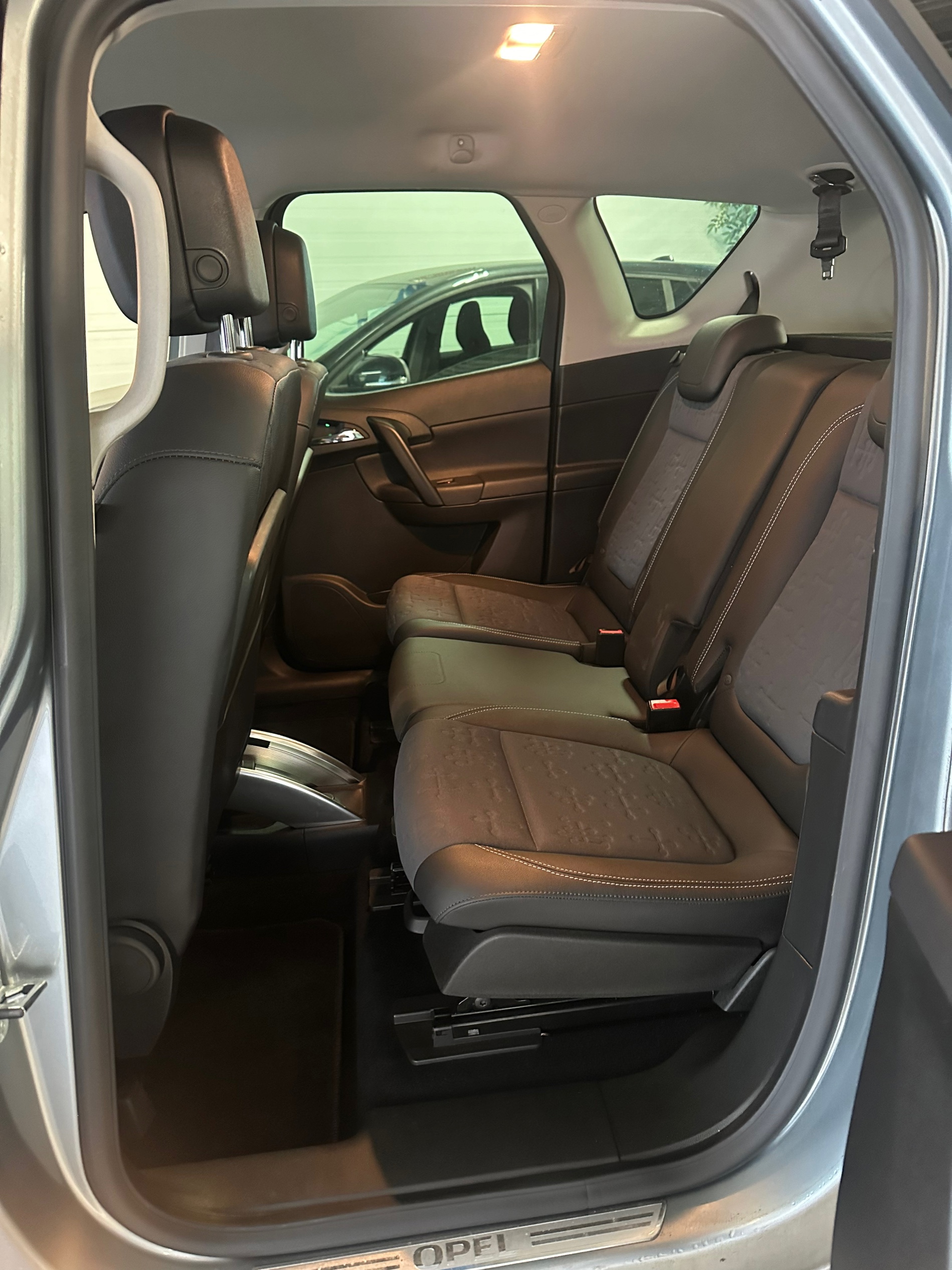 opel-meriva-image7.jpg