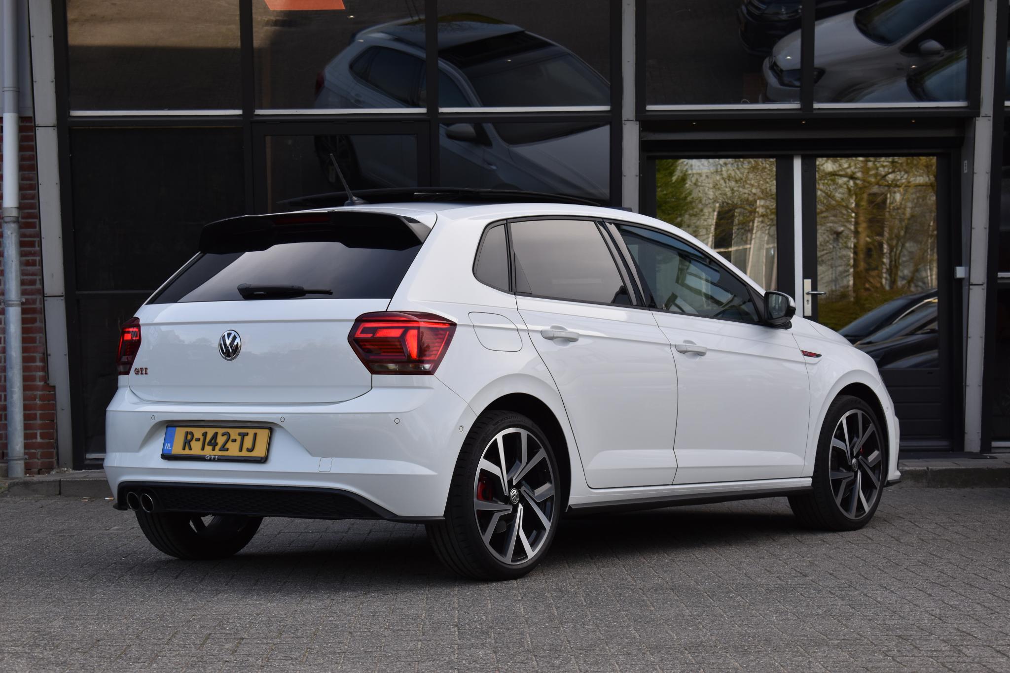 volkswagen-polo-image8.jpg