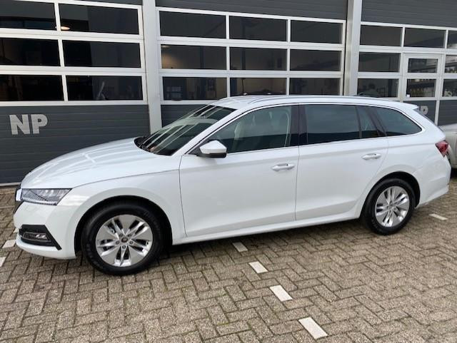 skoda-octavia-image2.jpg