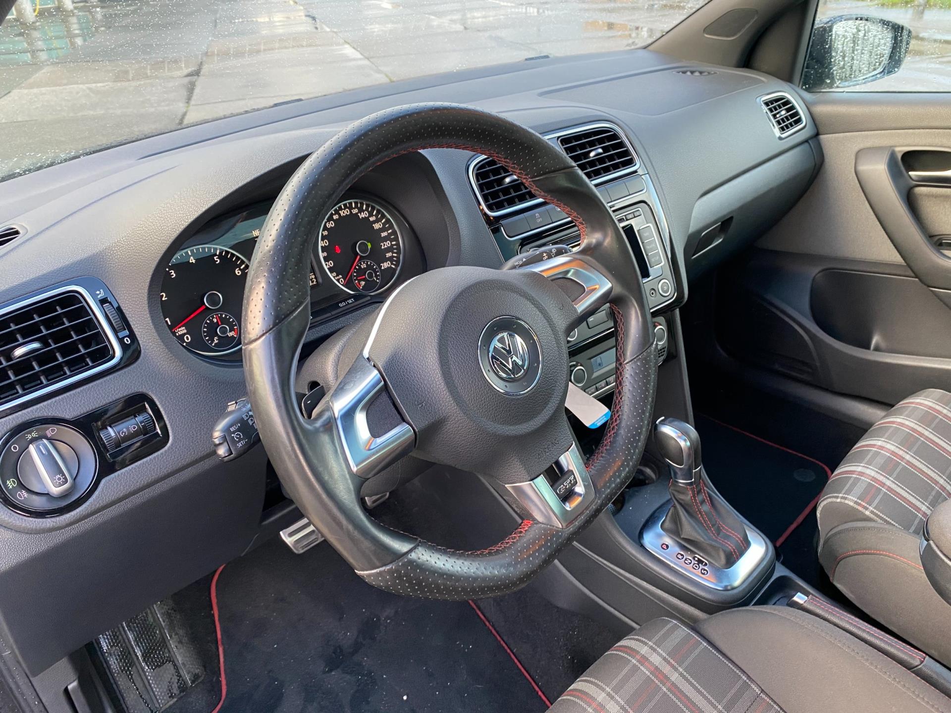 volkswagen-polo-image5.jpg
