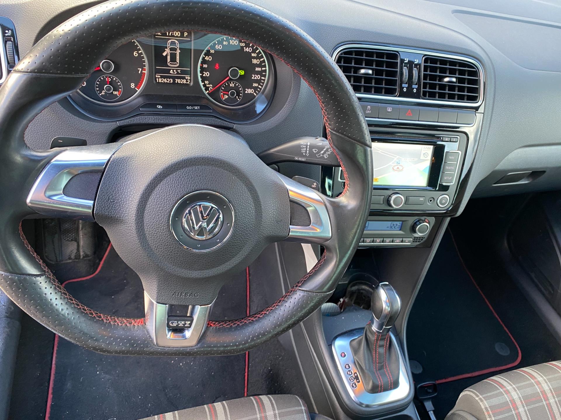 volkswagen-polo-image6.jpg