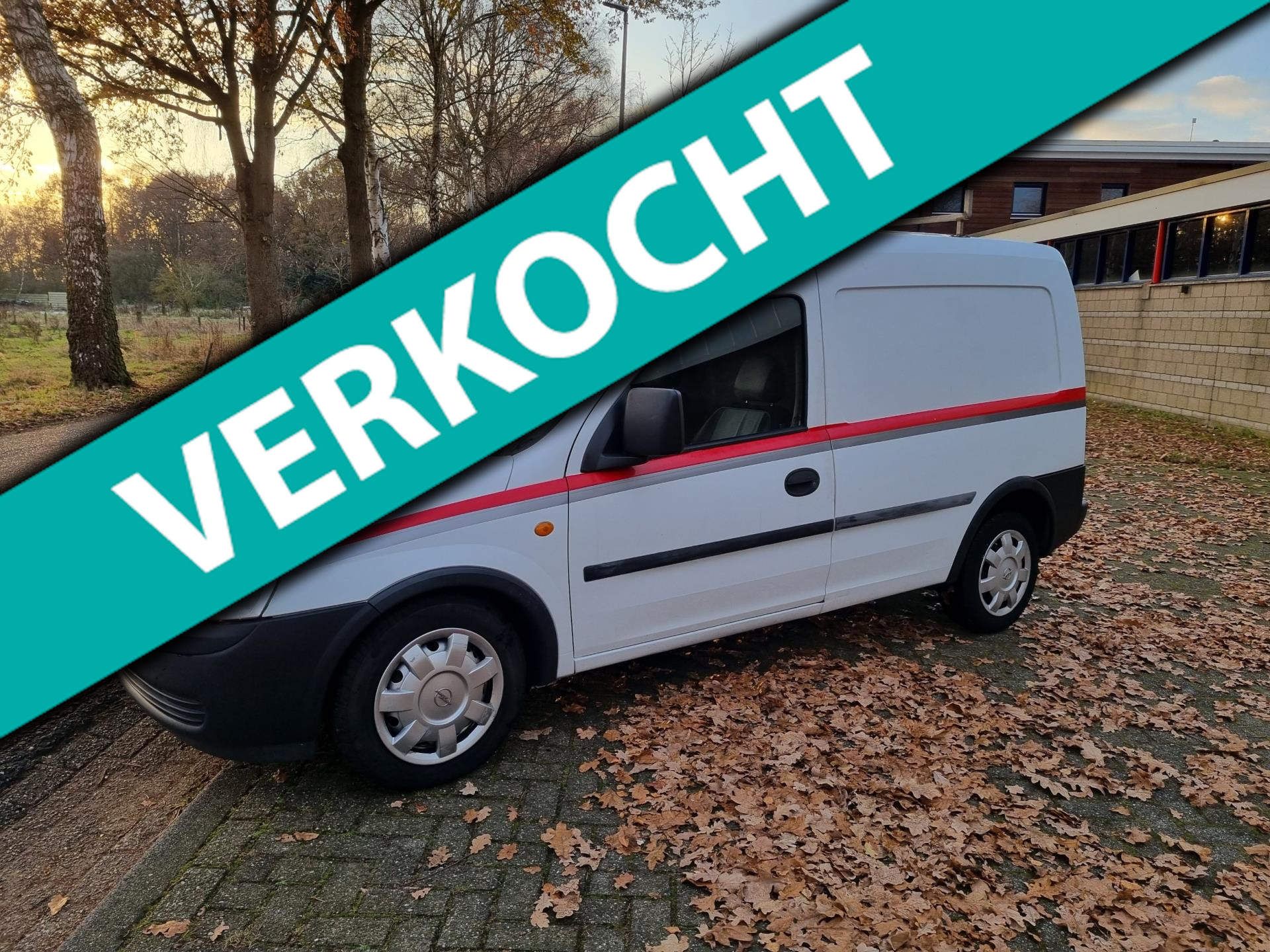 653247062/opel-combo-image1.jpg