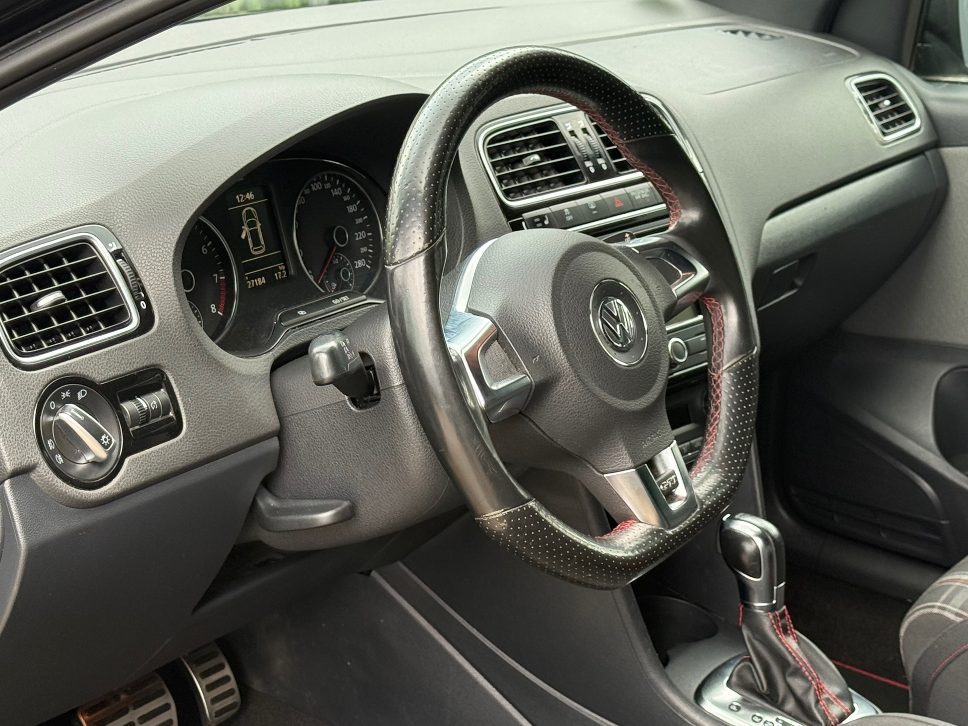 volkswagen-polo-image10.jpg