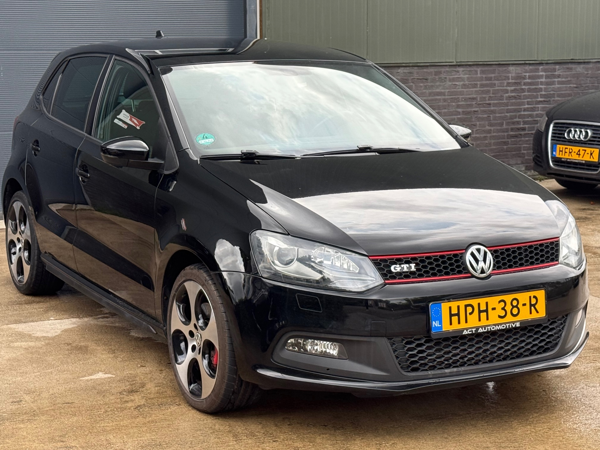 volkswagen-polo-image2.jpg