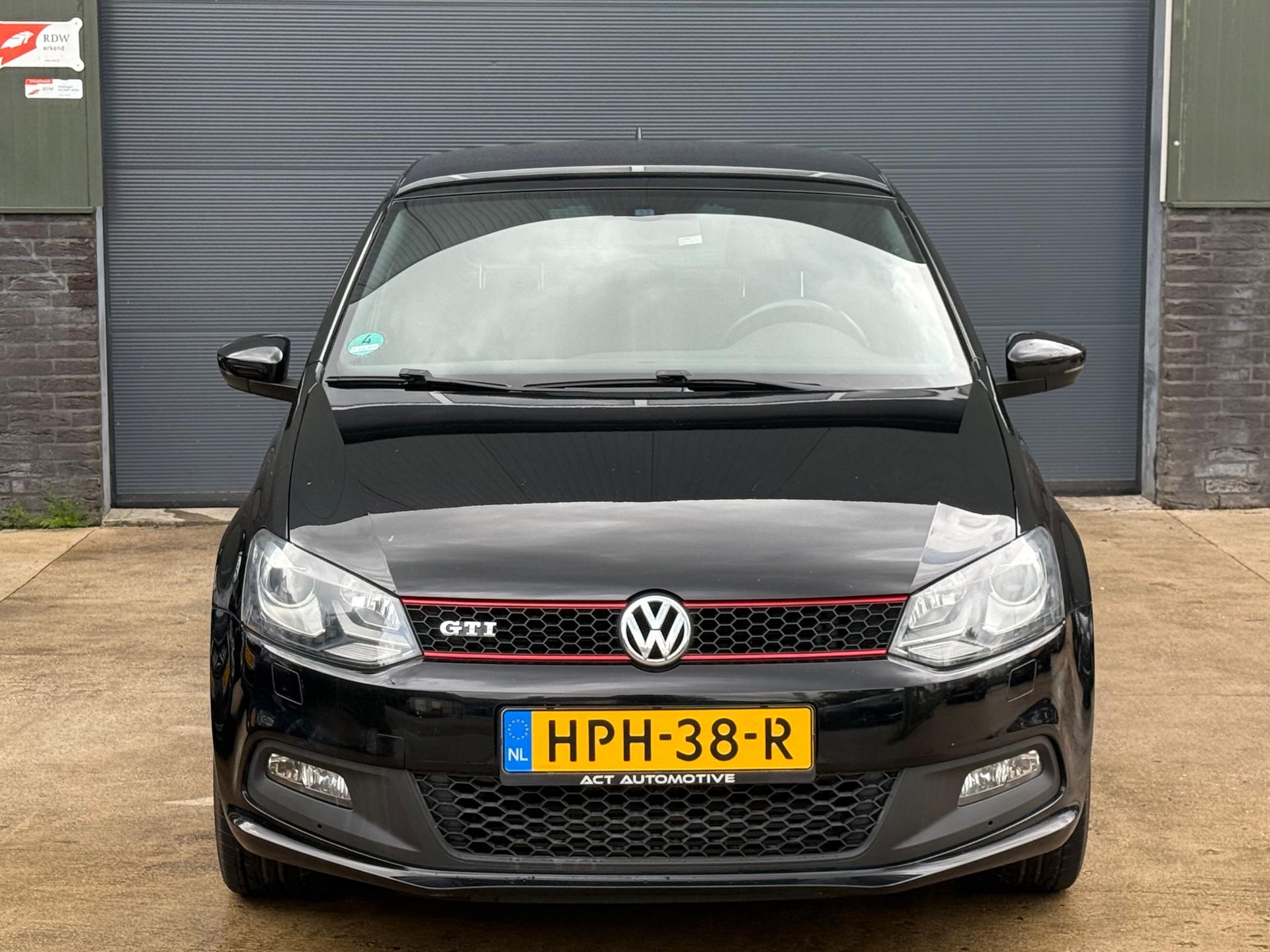 volkswagen-polo-image3.jpg