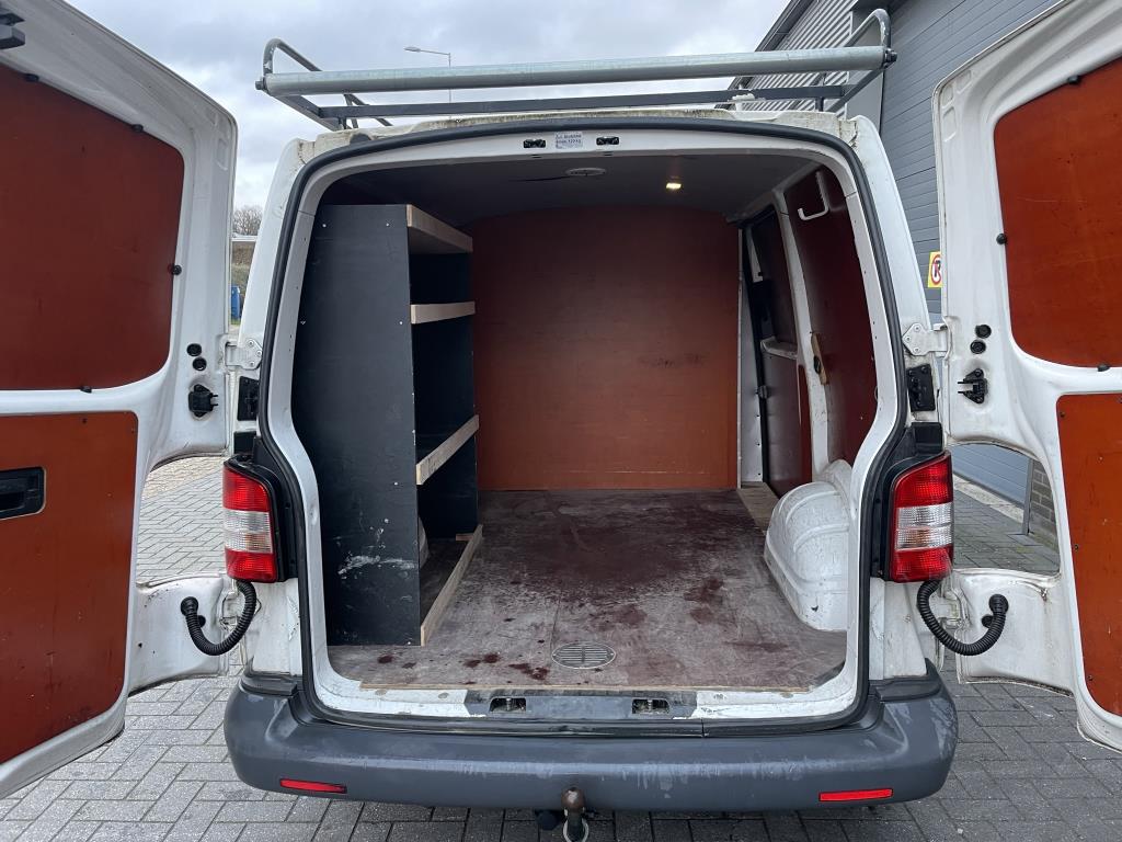 volkswagen-transporter-image7.jpg