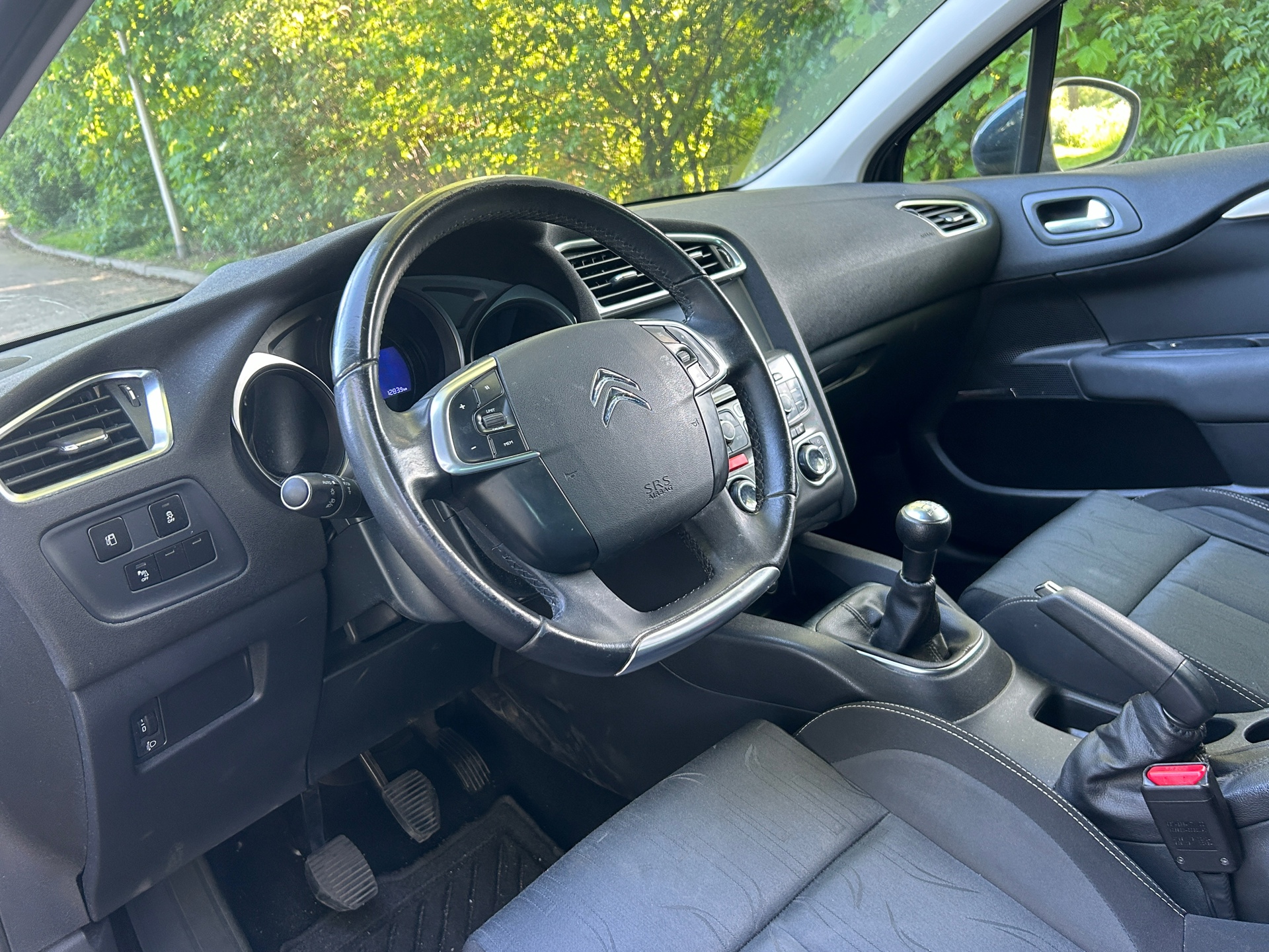 citroen-c4-image3.jpg