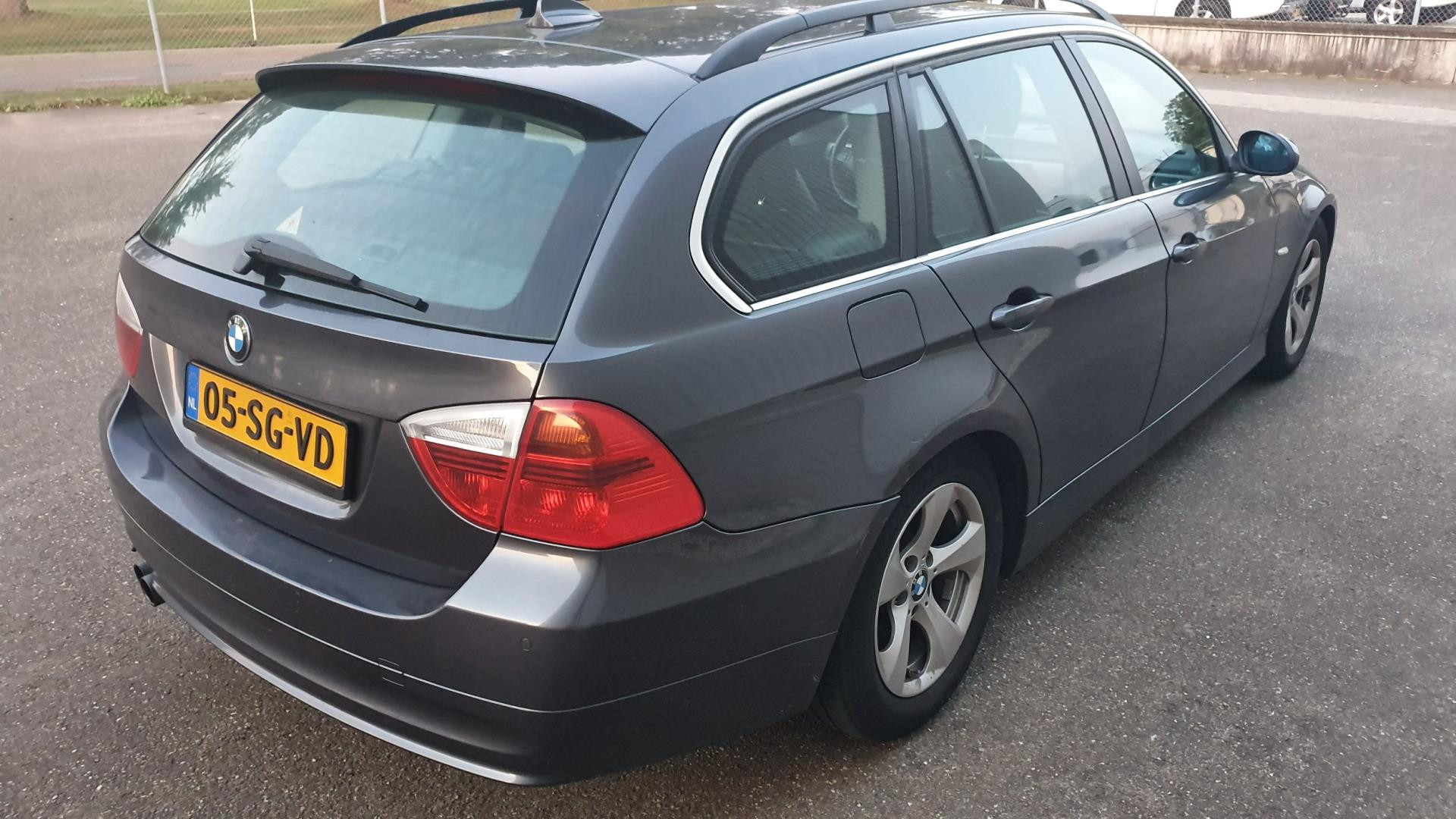volkswagen-golf-image4.jpg
