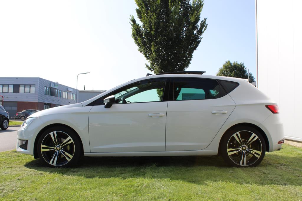 seat-leon-image3.jpg