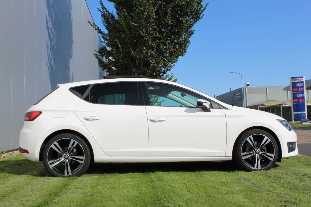 seat-leon-image4.jpg