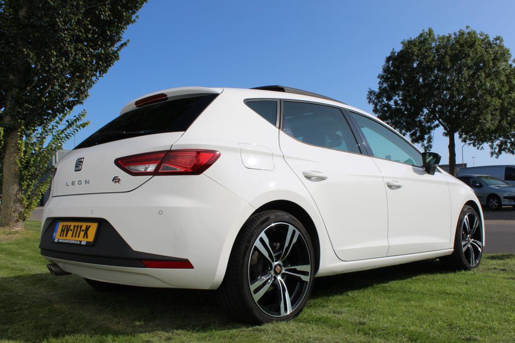 seat-leon-image5.jpg