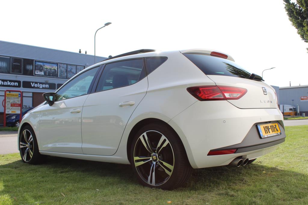 seat-leon-image6.jpg