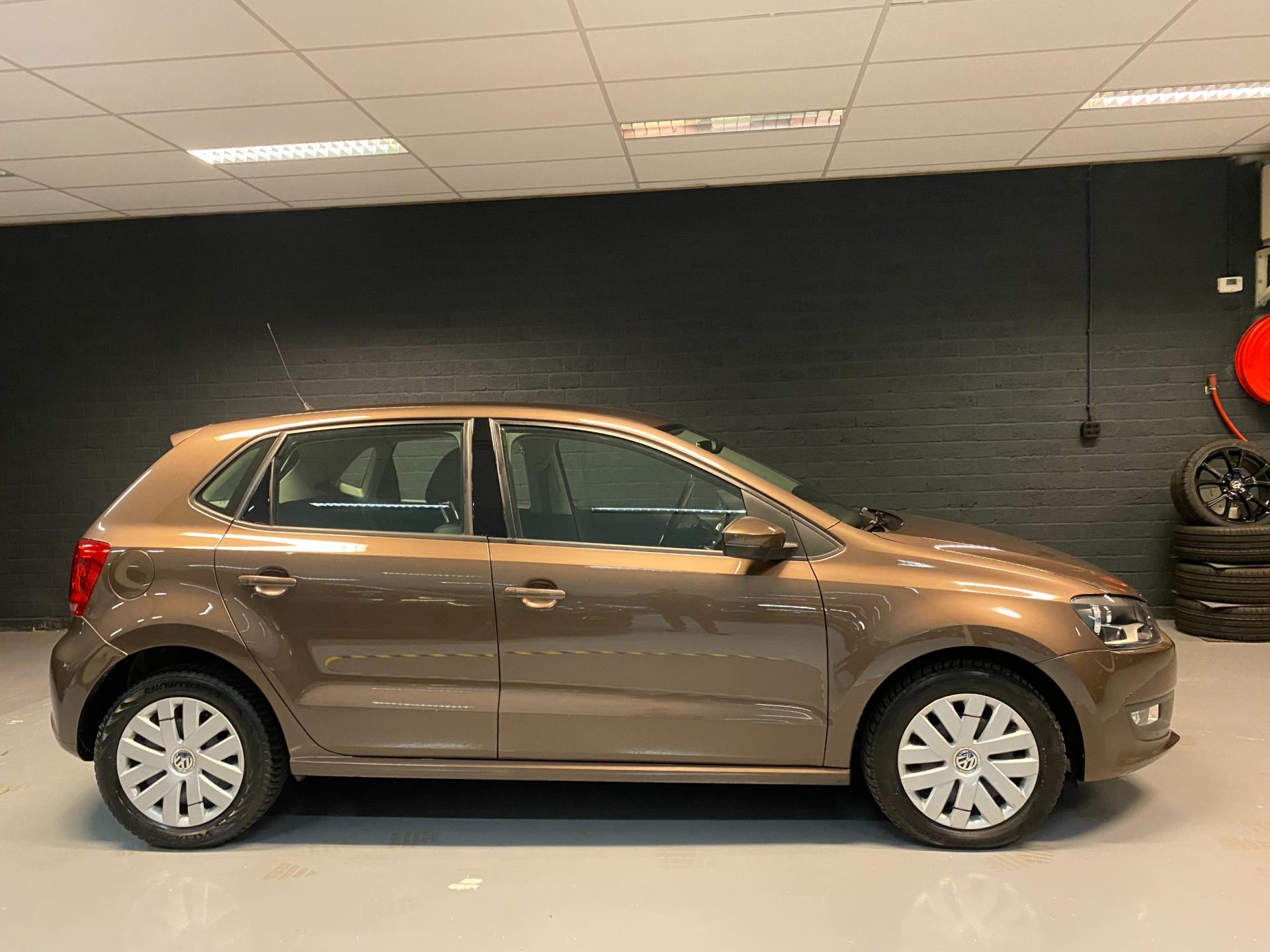 volkswagen-polo-image2.jpg