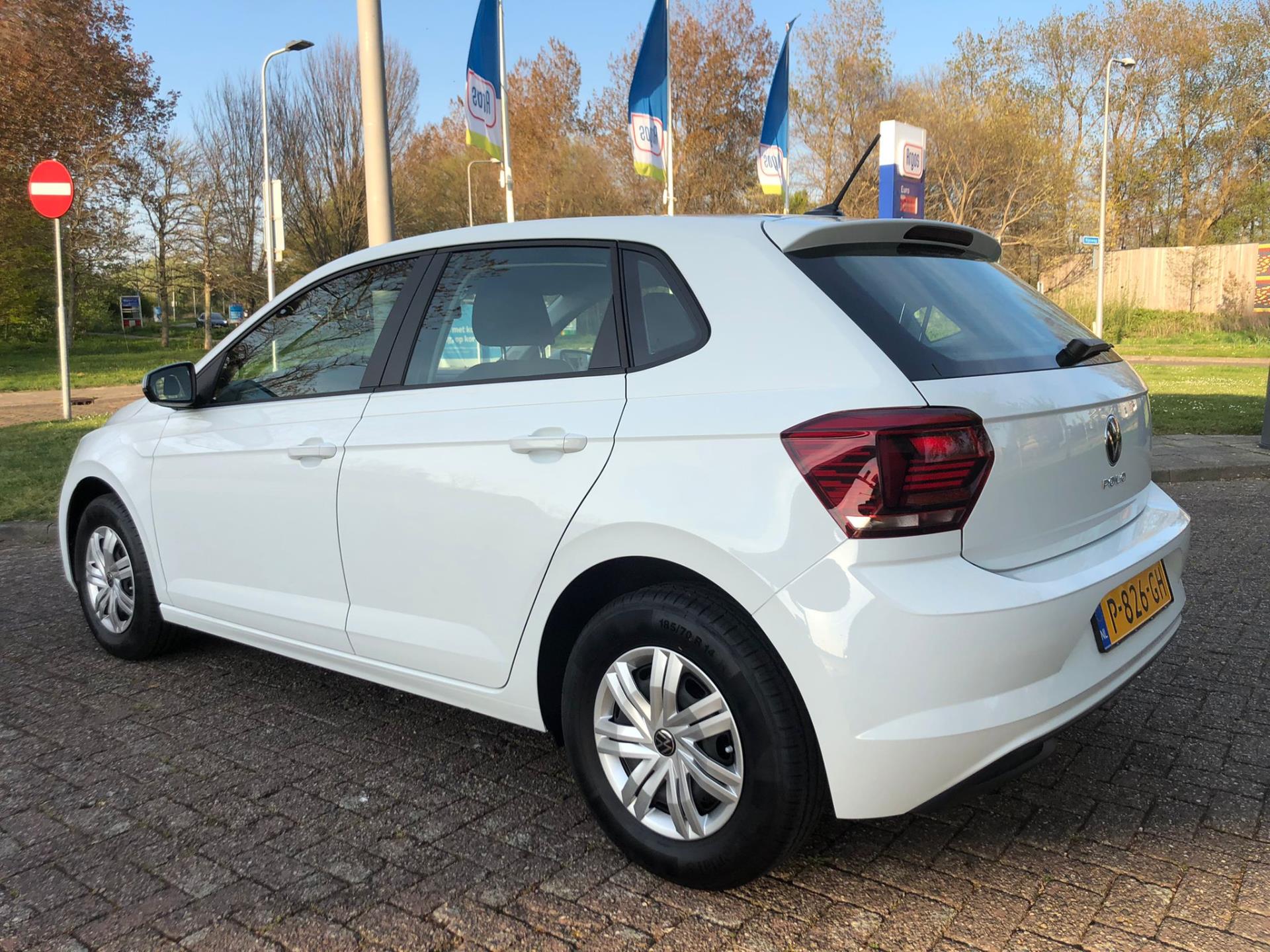 volkswagen-polo-image2.jpg