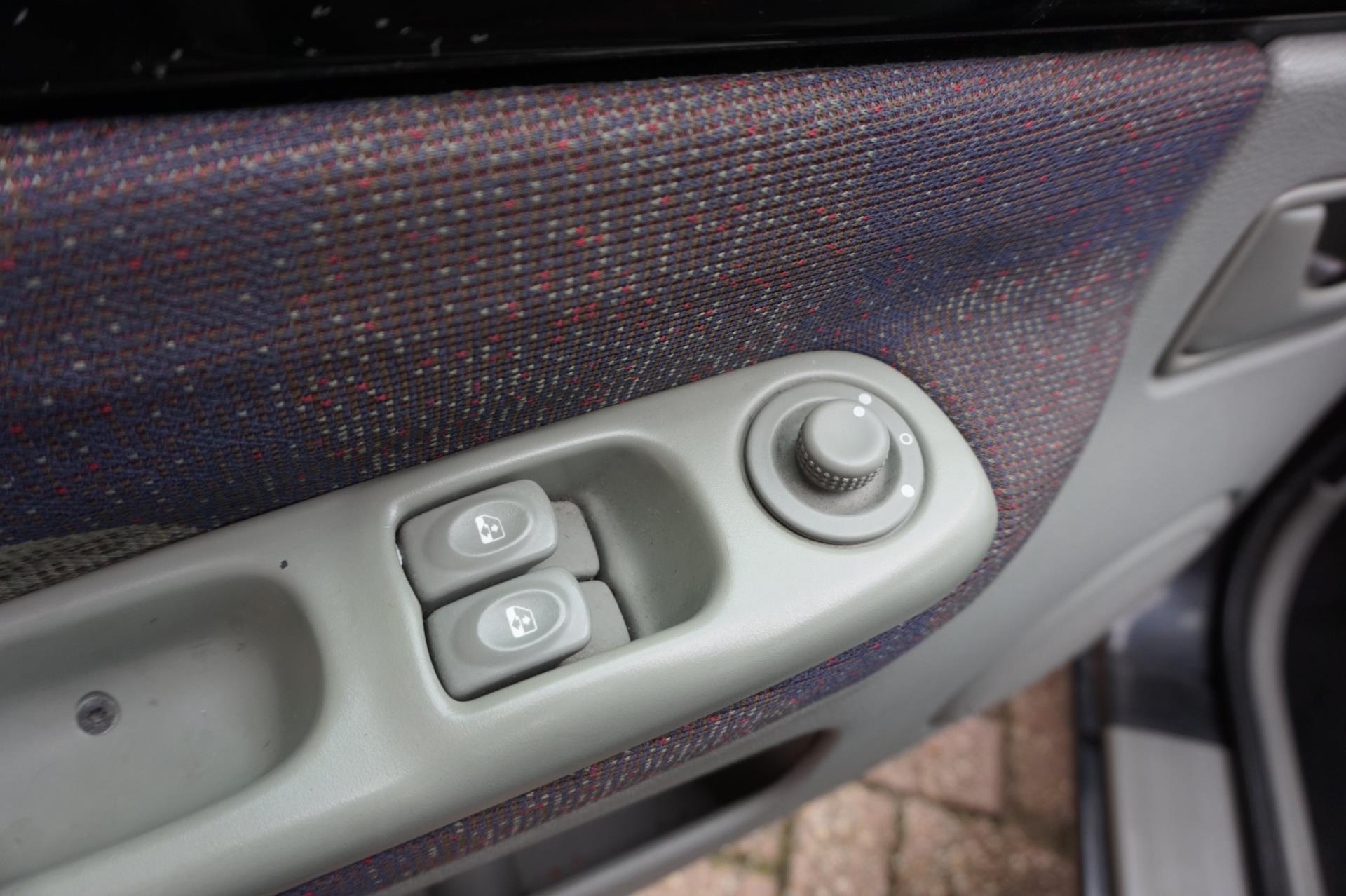 renault-twingo-image8.jpg