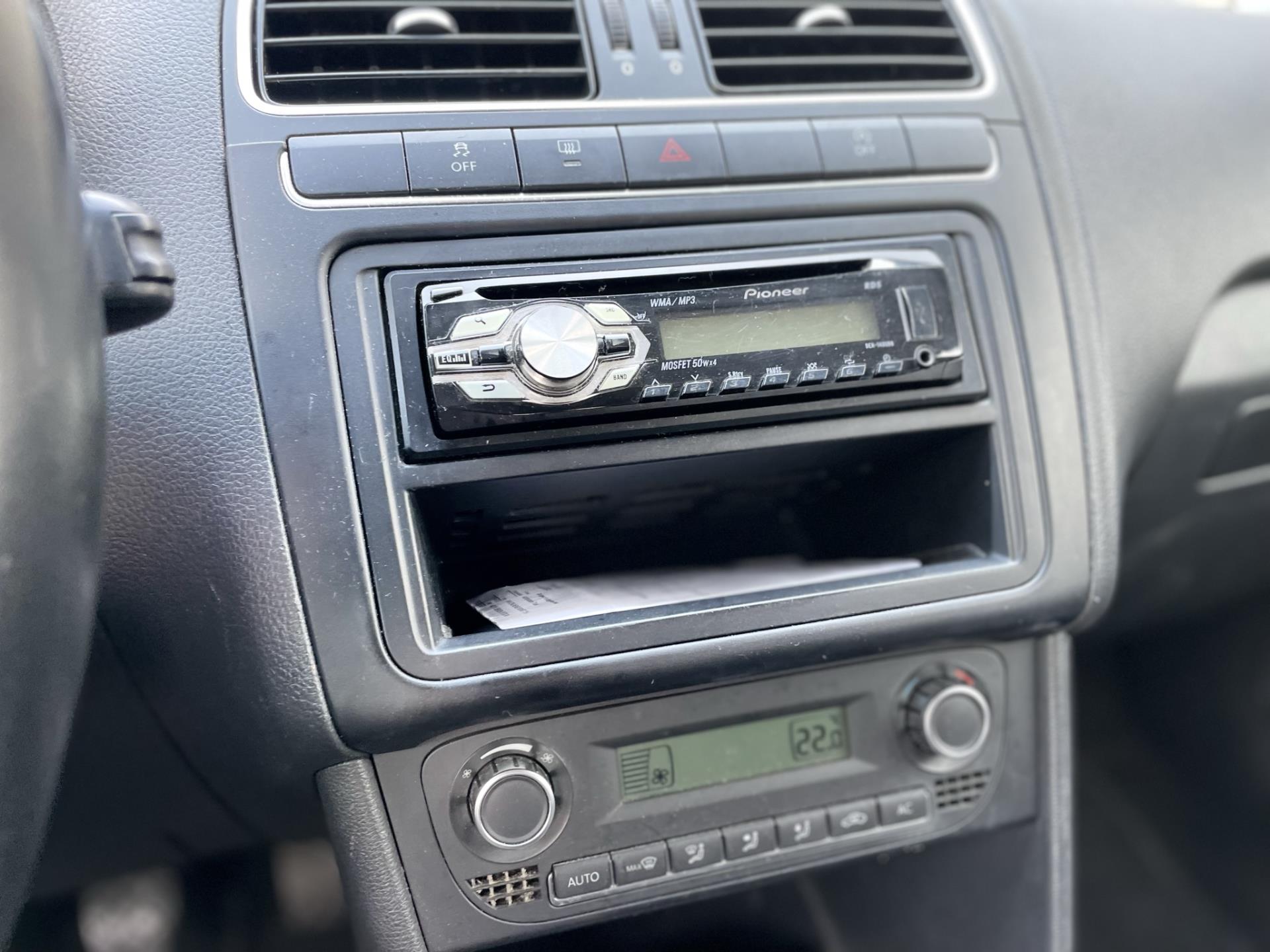 volkswagen-polo-image10.jpg