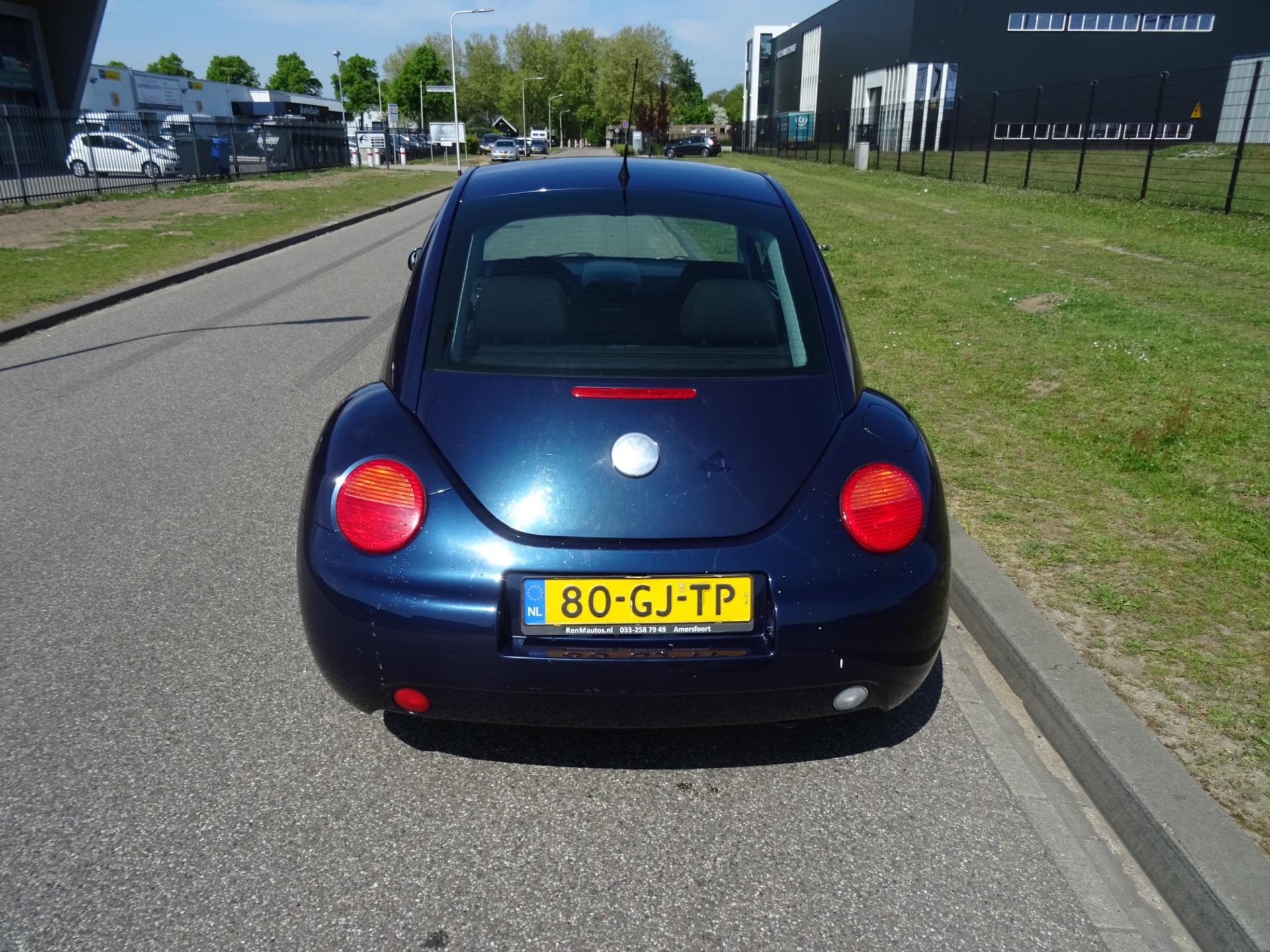 volkswagen-new-beetle-image5.jpg