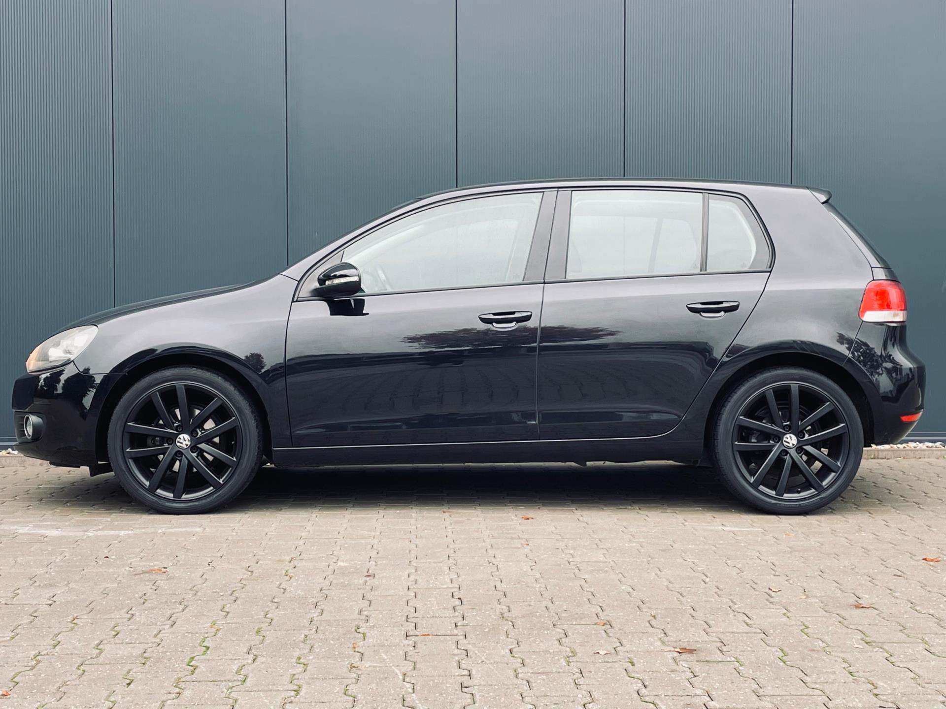 volkswagen-golf-image2.jpg