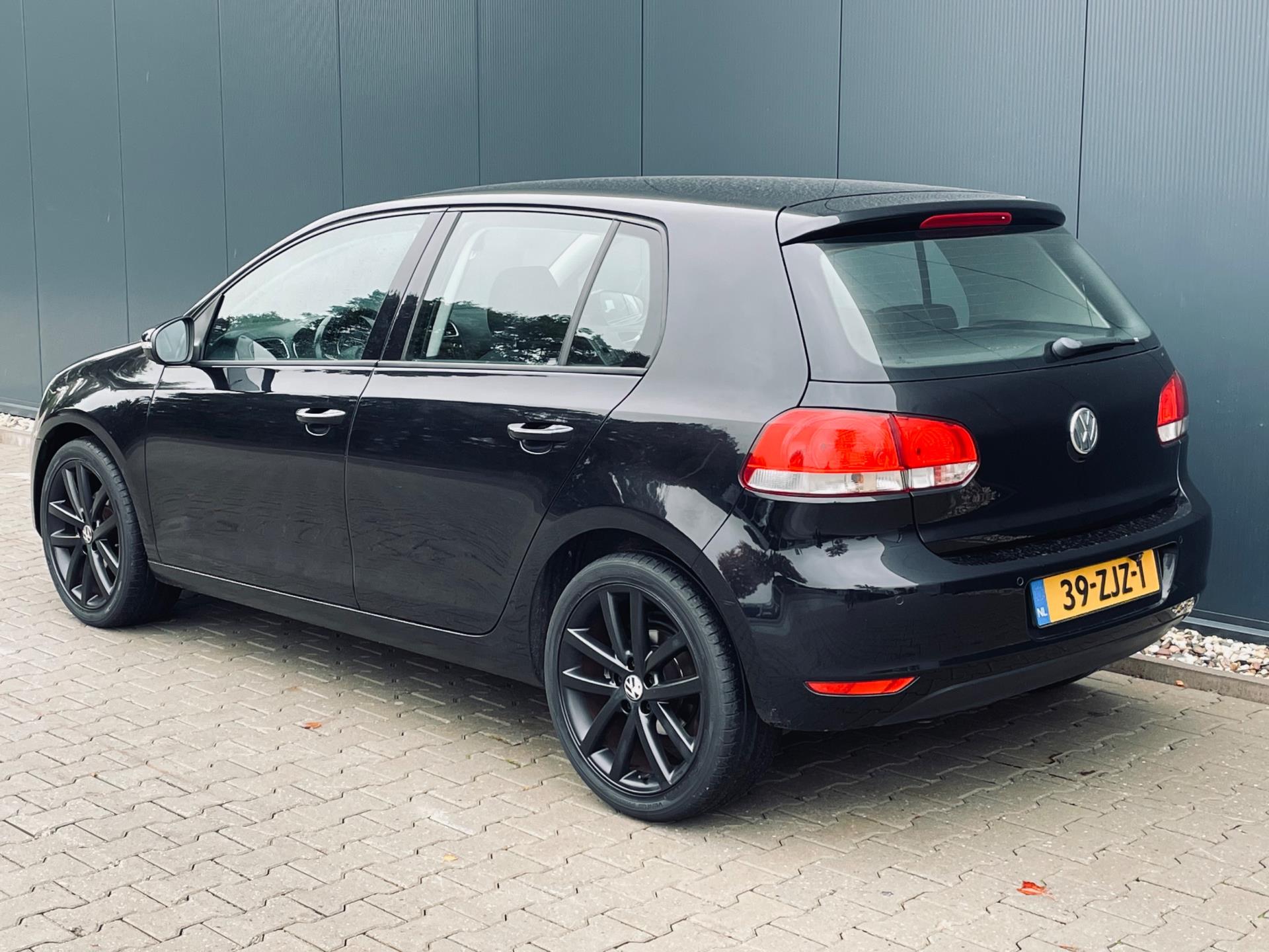 volkswagen-golf-image3.jpg