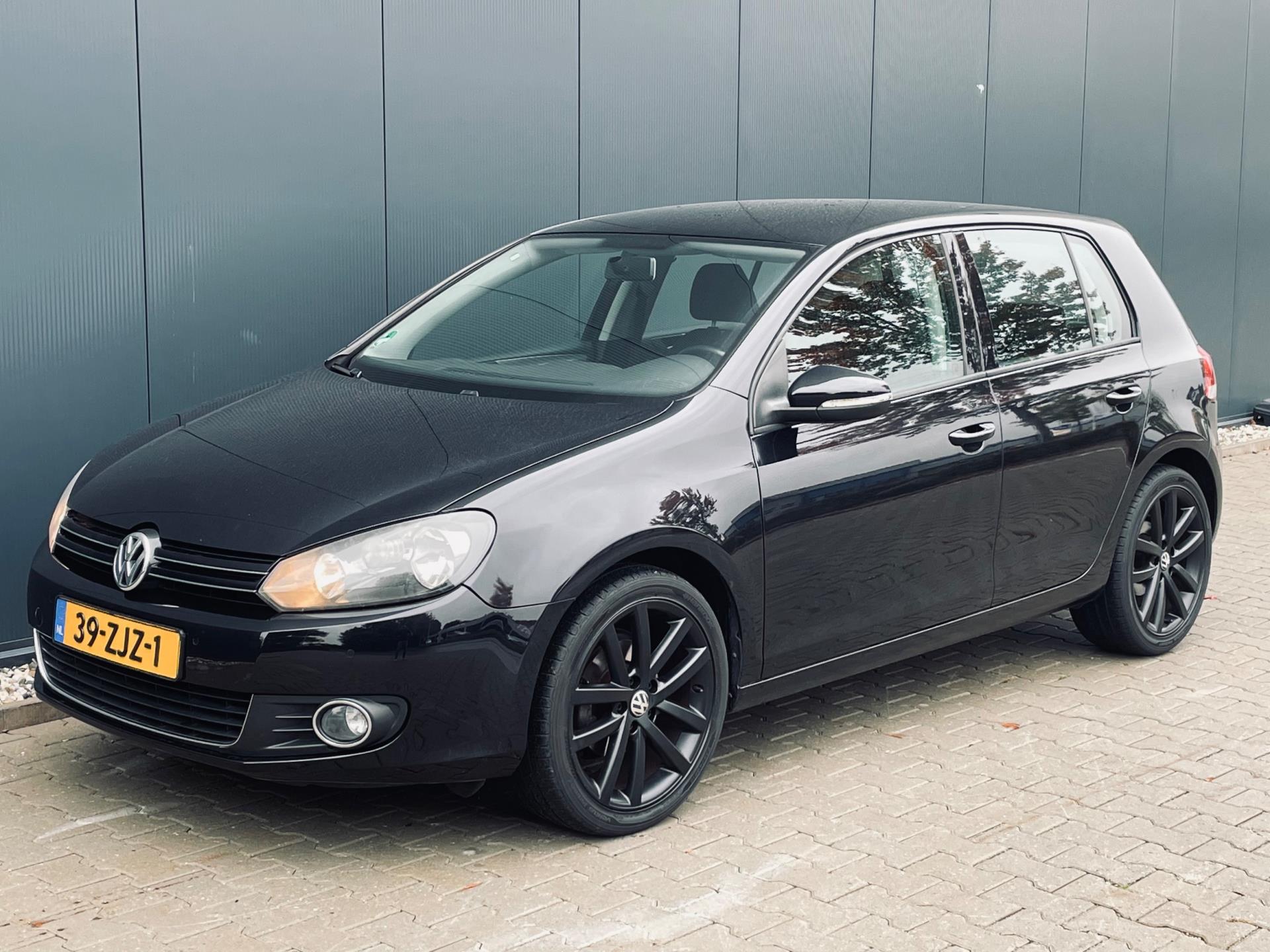 volkswagen-golf-image9.jpg