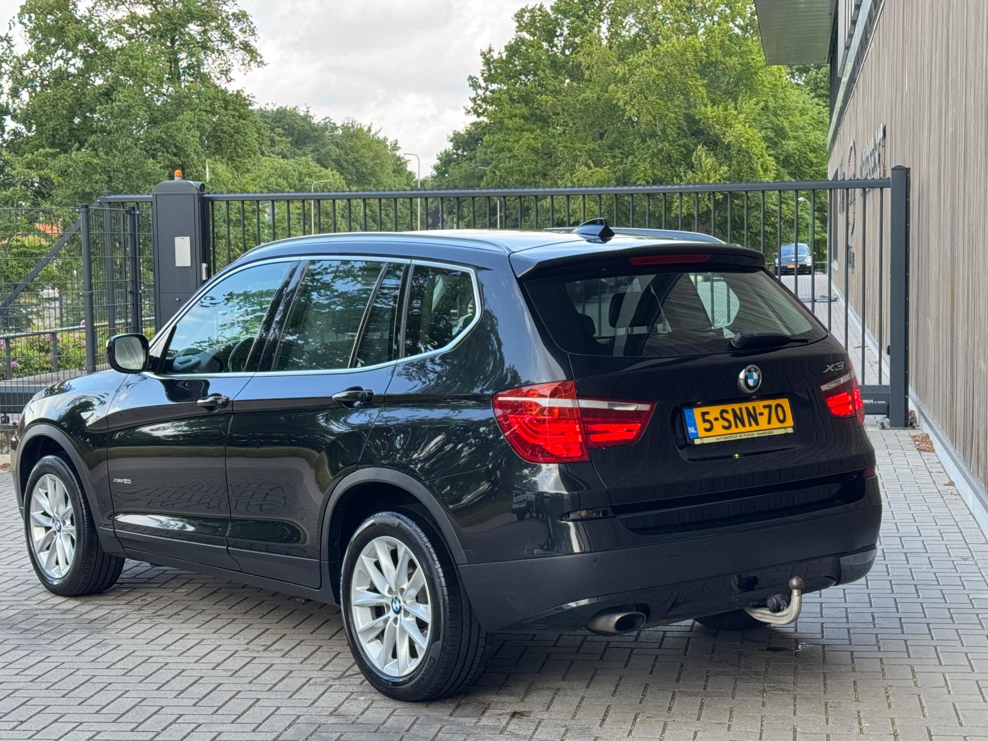 bmw-x3-image8.jpg