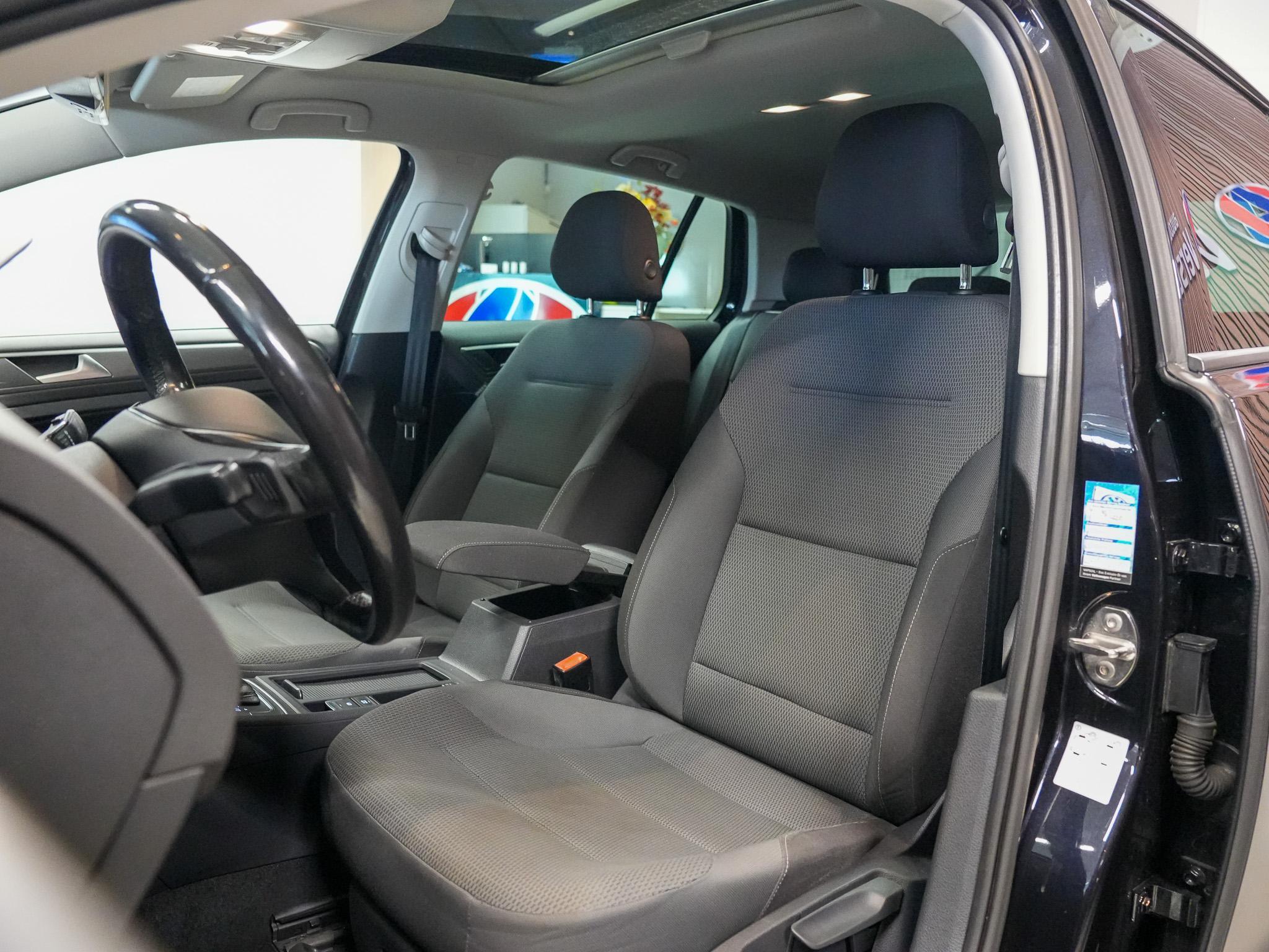 volkswagen-golf-image10.jpg