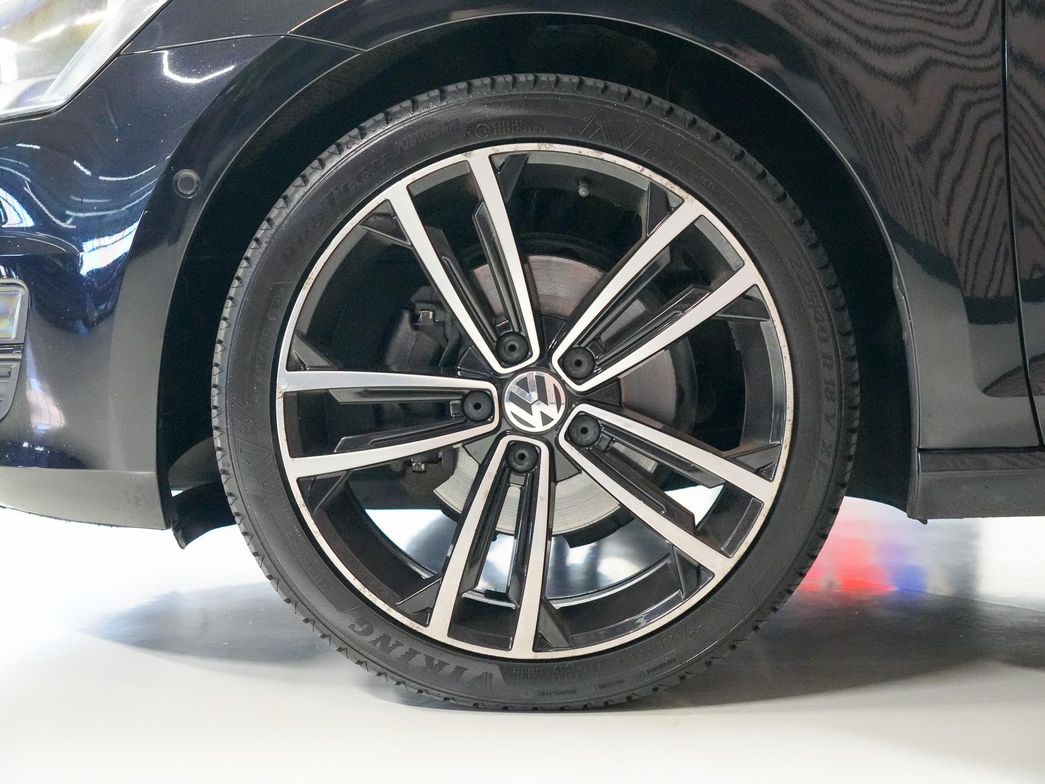 volkswagen-golf-image4.jpg