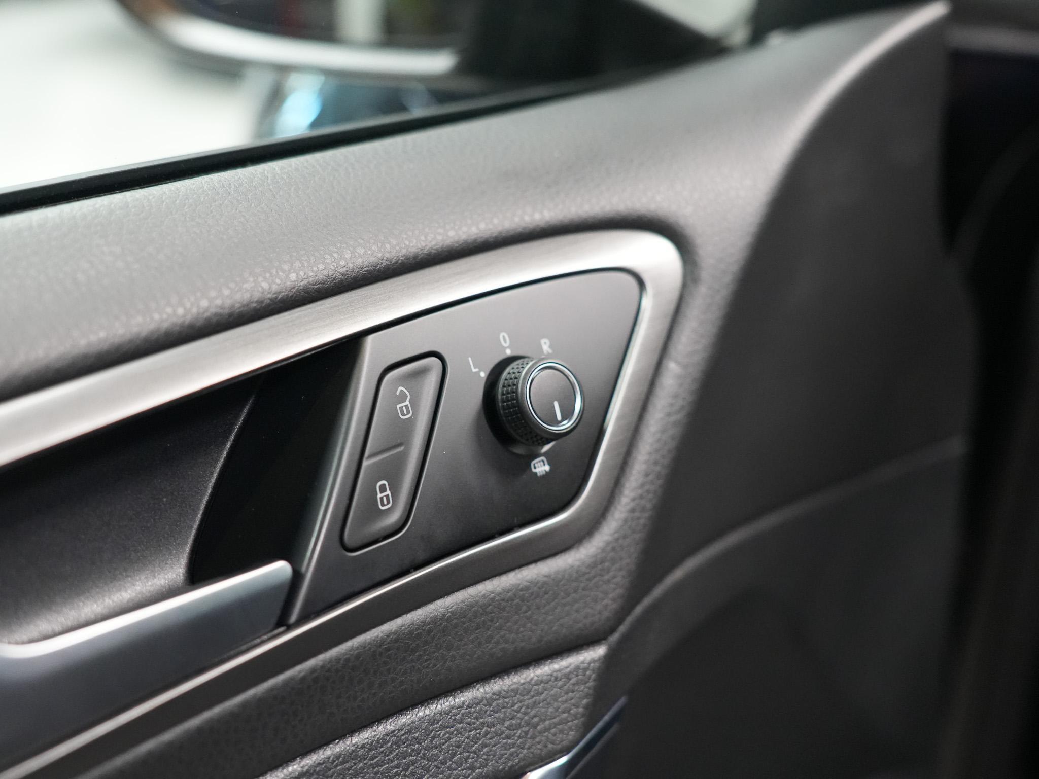 volkswagen-golf-image8.jpg