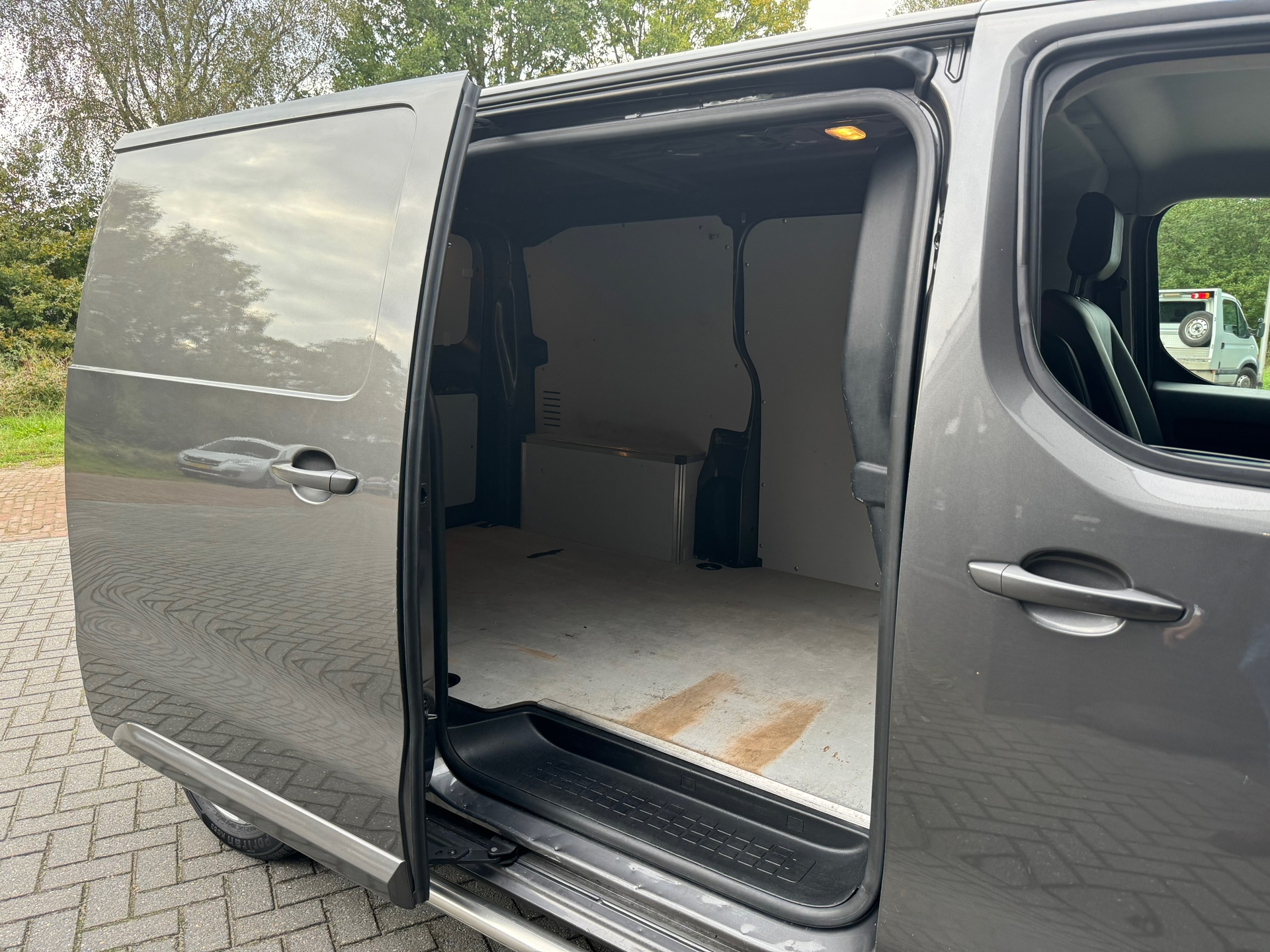 citroen-jumpy-image10.jpg