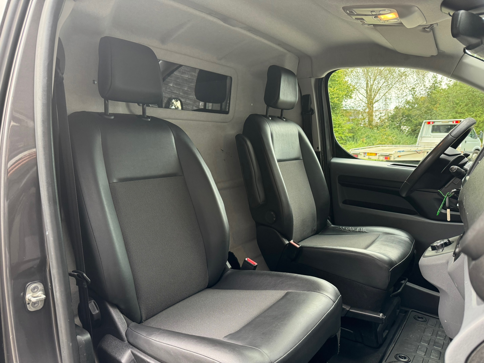 citroen-jumpy-image7.jpg