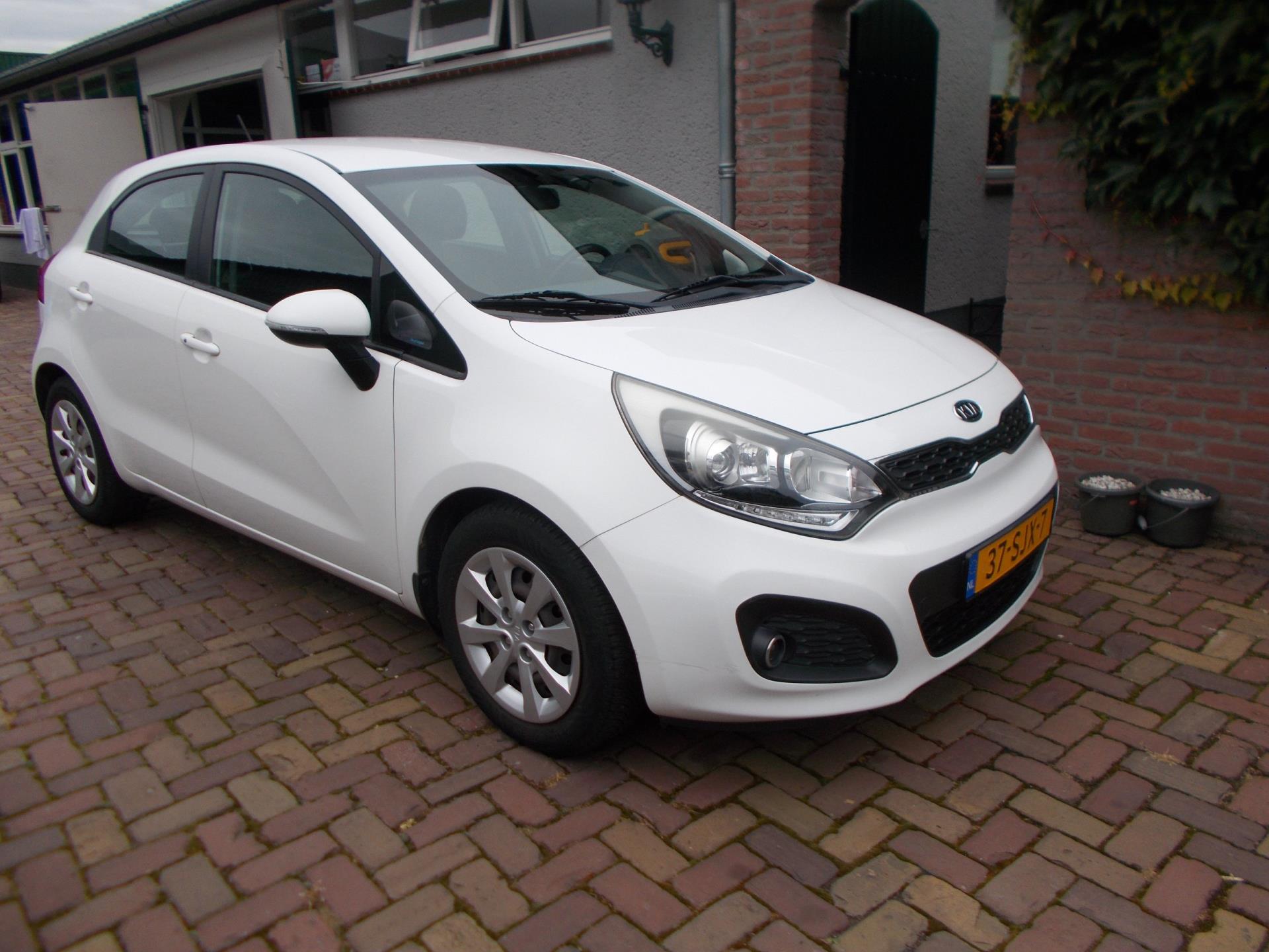 kia-rio-image6.jpg