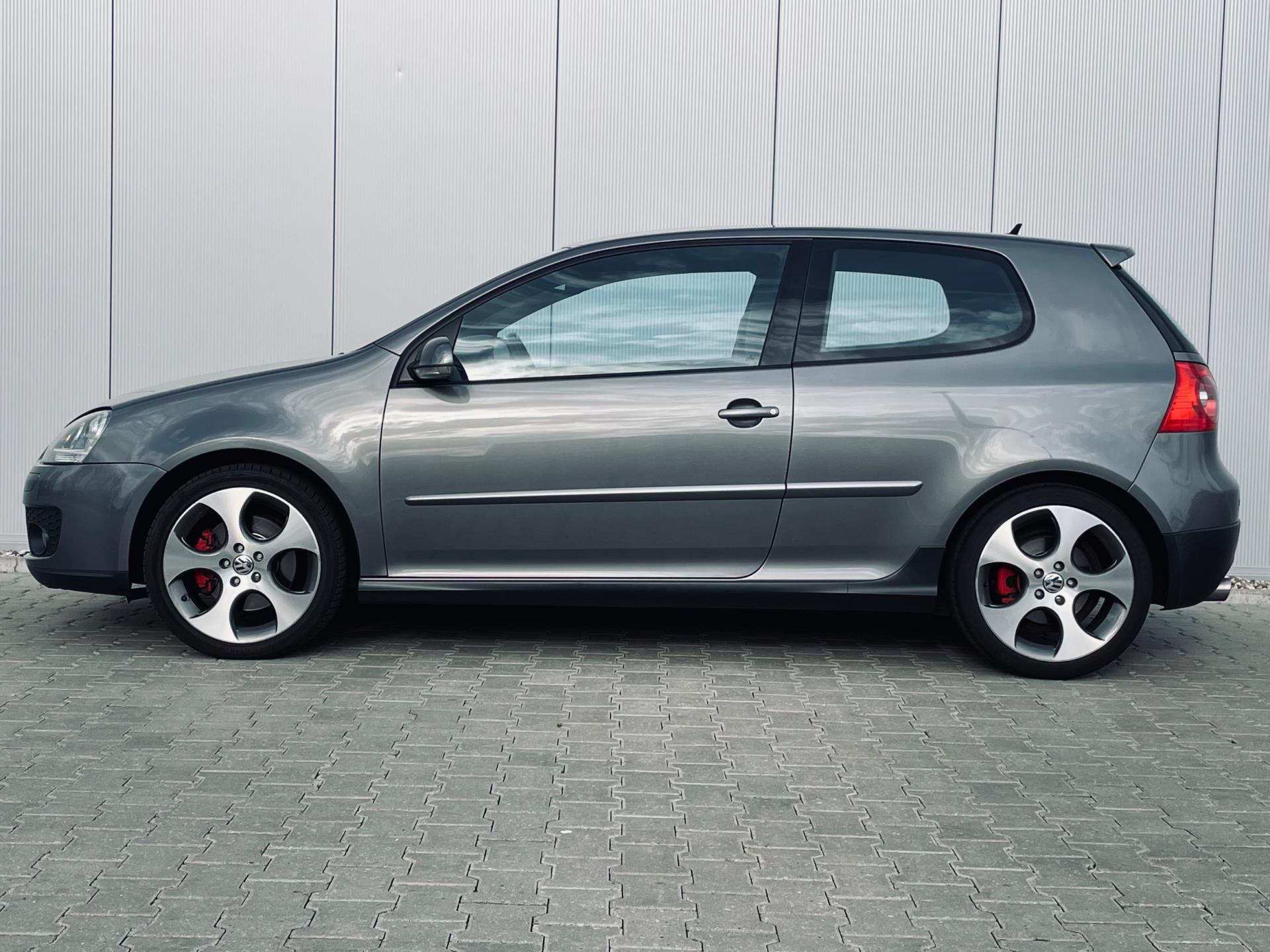 volkswagen-golf-image2.jpg