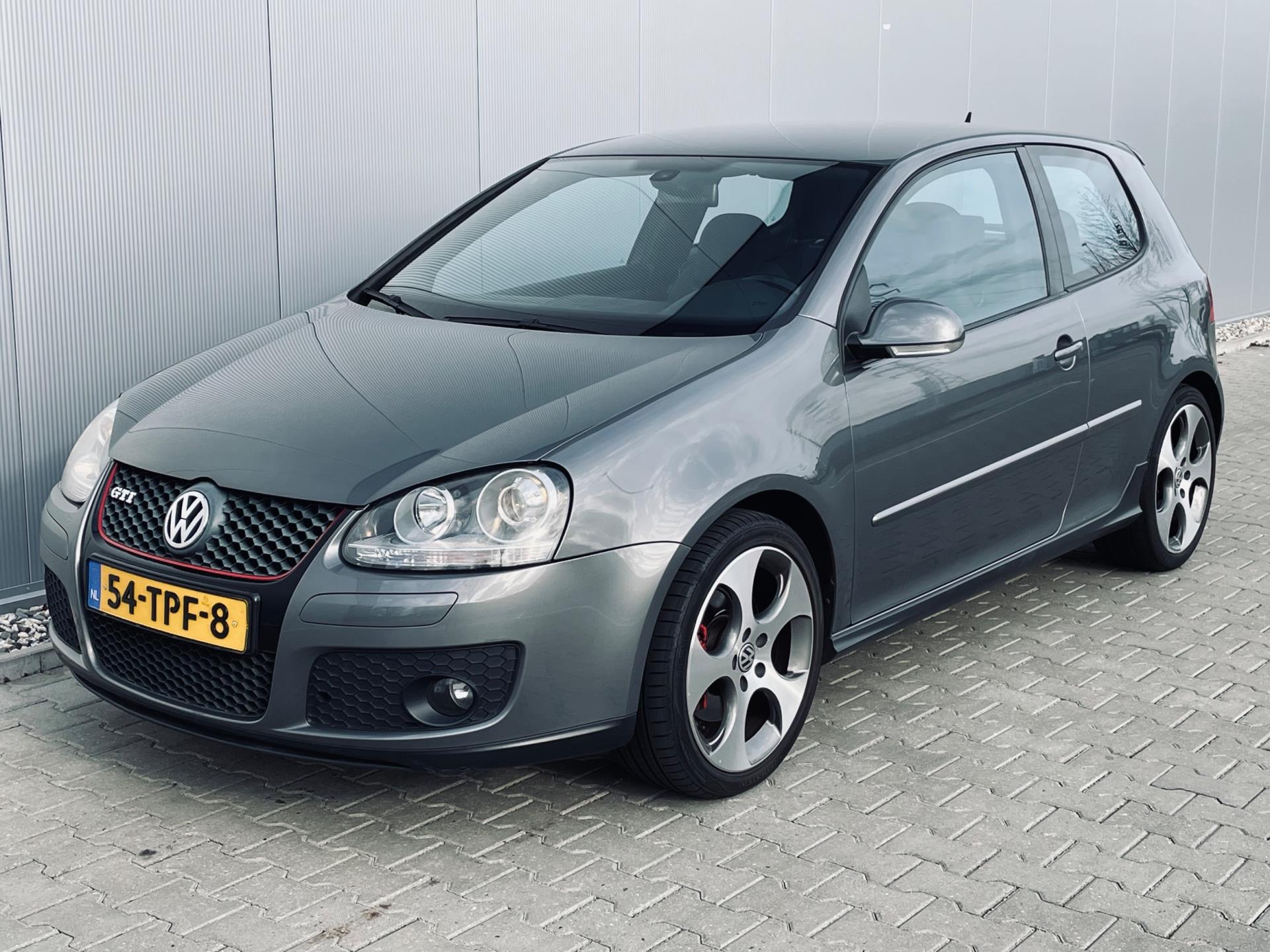 volkswagen-golf-image4.jpg