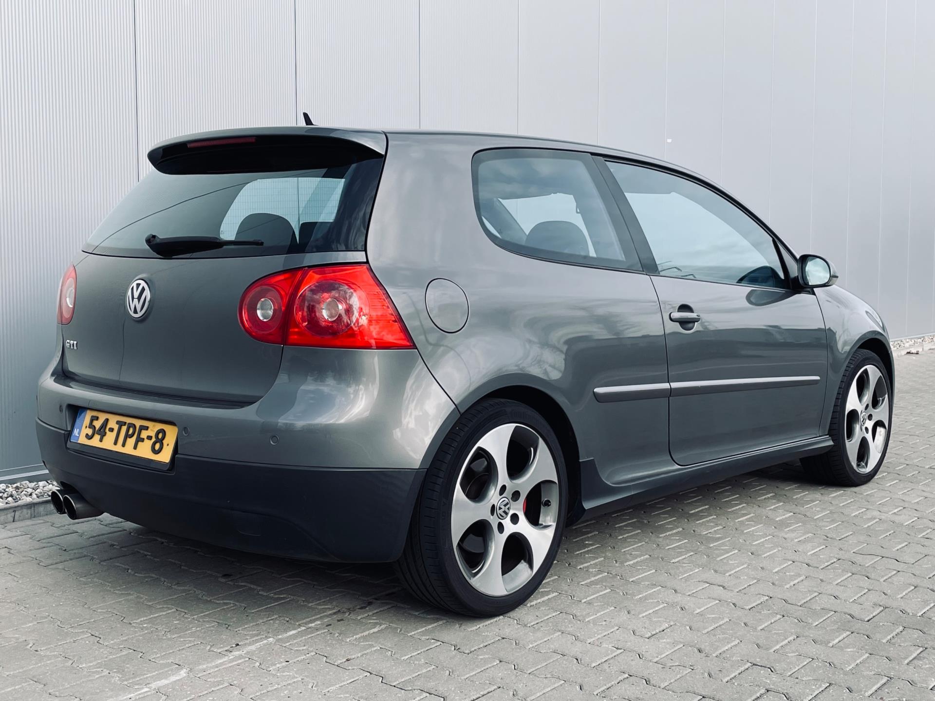 volkswagen-golf-image6.jpg