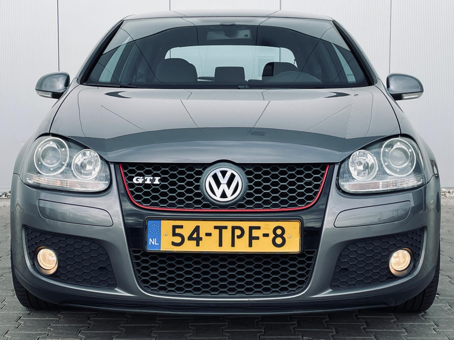 volkswagen-golf-image9.jpg