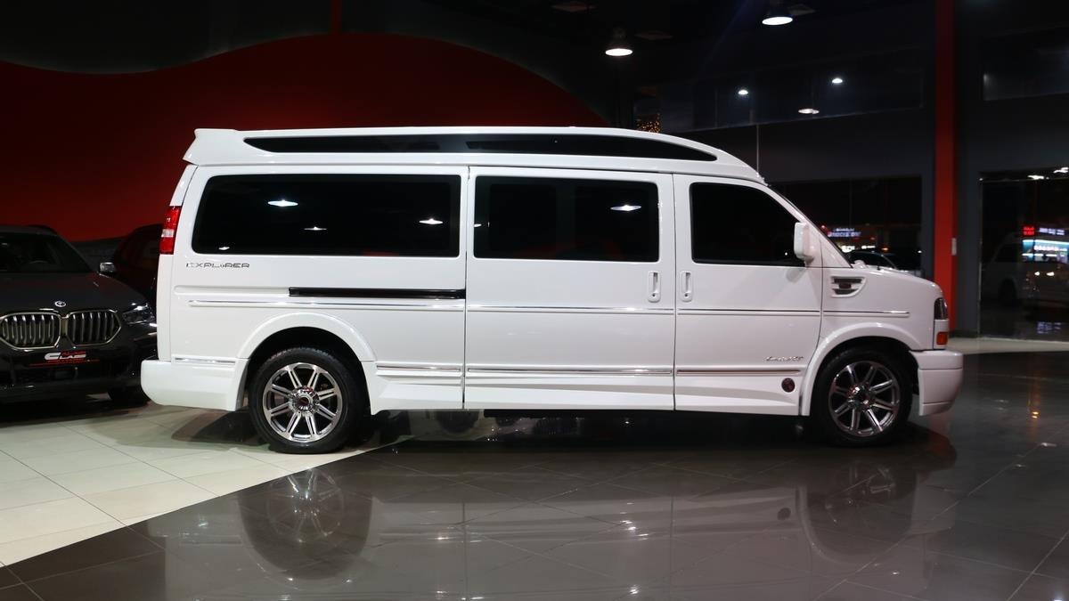 679979636/chevrolet-chevy-van-image1.jpg