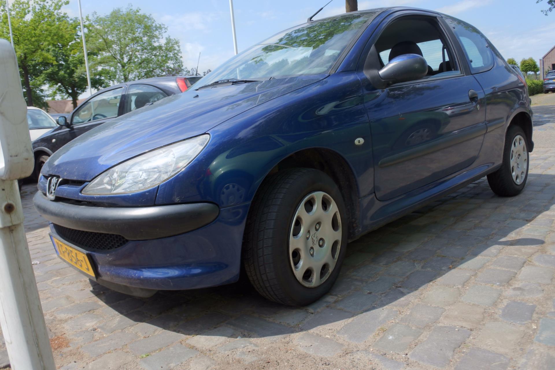 peugeot-206-image2.jpg