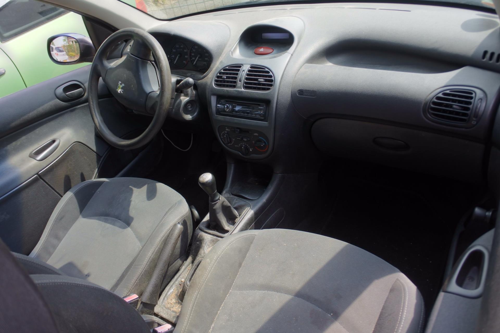 peugeot-206-image5.jpg